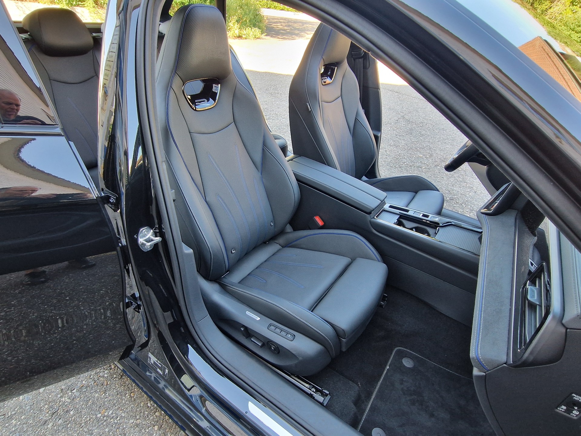 VW Passat Variant 2.0 TSI evo4 R-Line 4 Motion DSG 5 Jahre 100tkm VW Werksgarantie-image-9