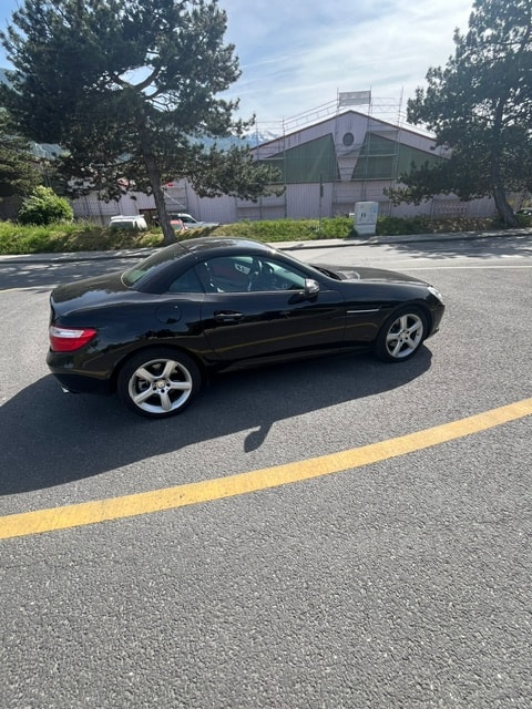 MERCEDES-BENZ SLK 200 BlueEffic.-image-1