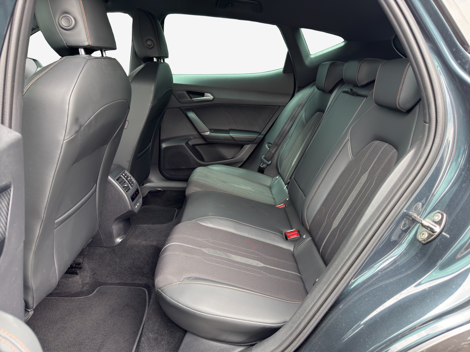 CUPRA Formentor 2.0TSI 4Drive Inicio DSG-image-11
