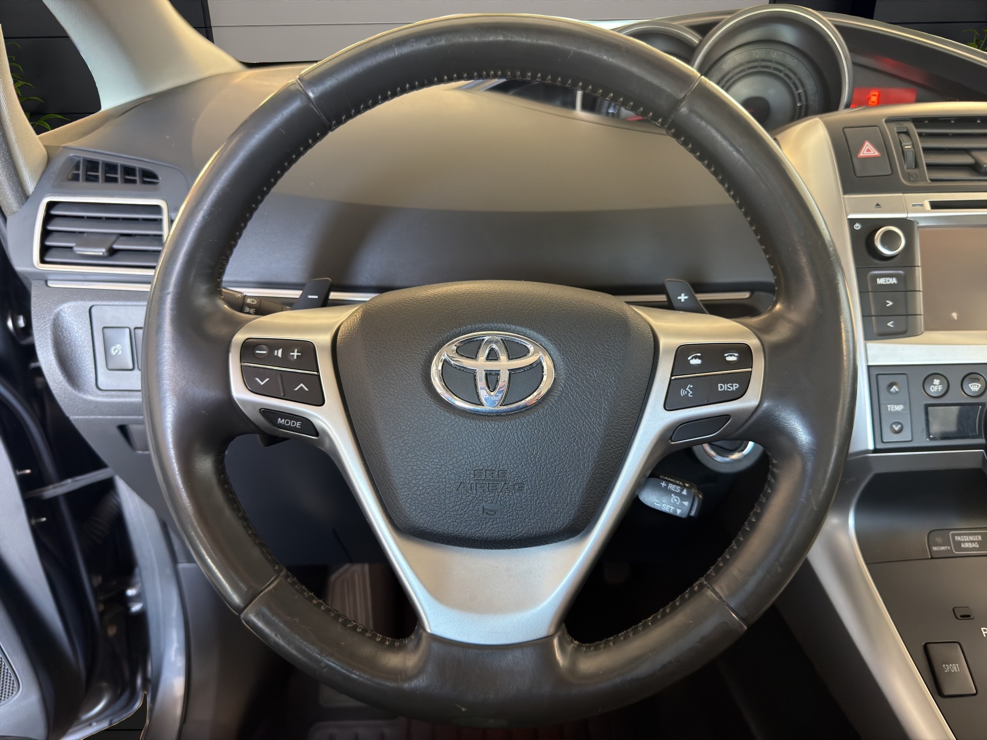 TOYOTA Verso 1.8 Sol Multidrive S-image-9