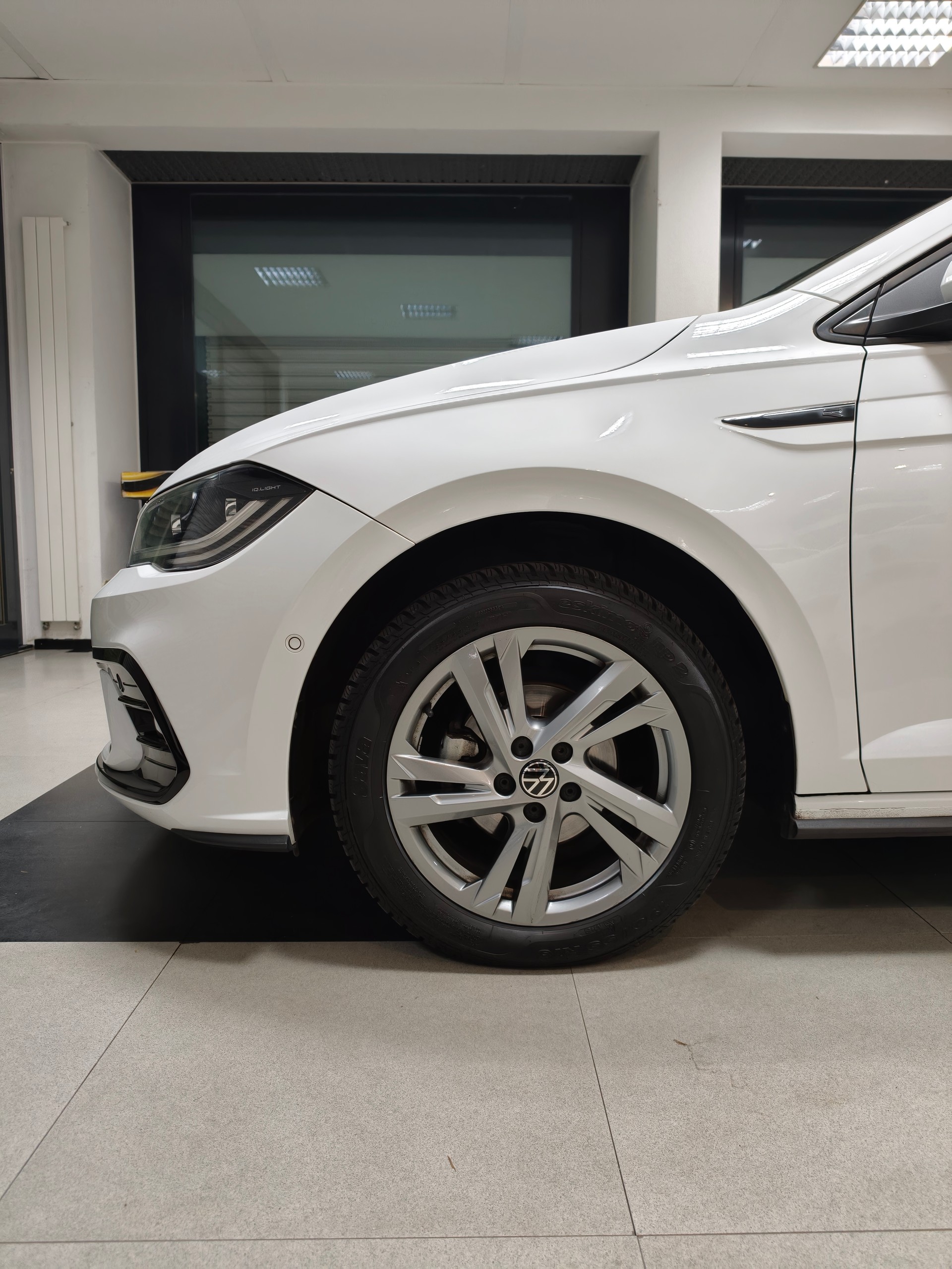 VW Polo 1.0 TSI R-Line DSG-image-3