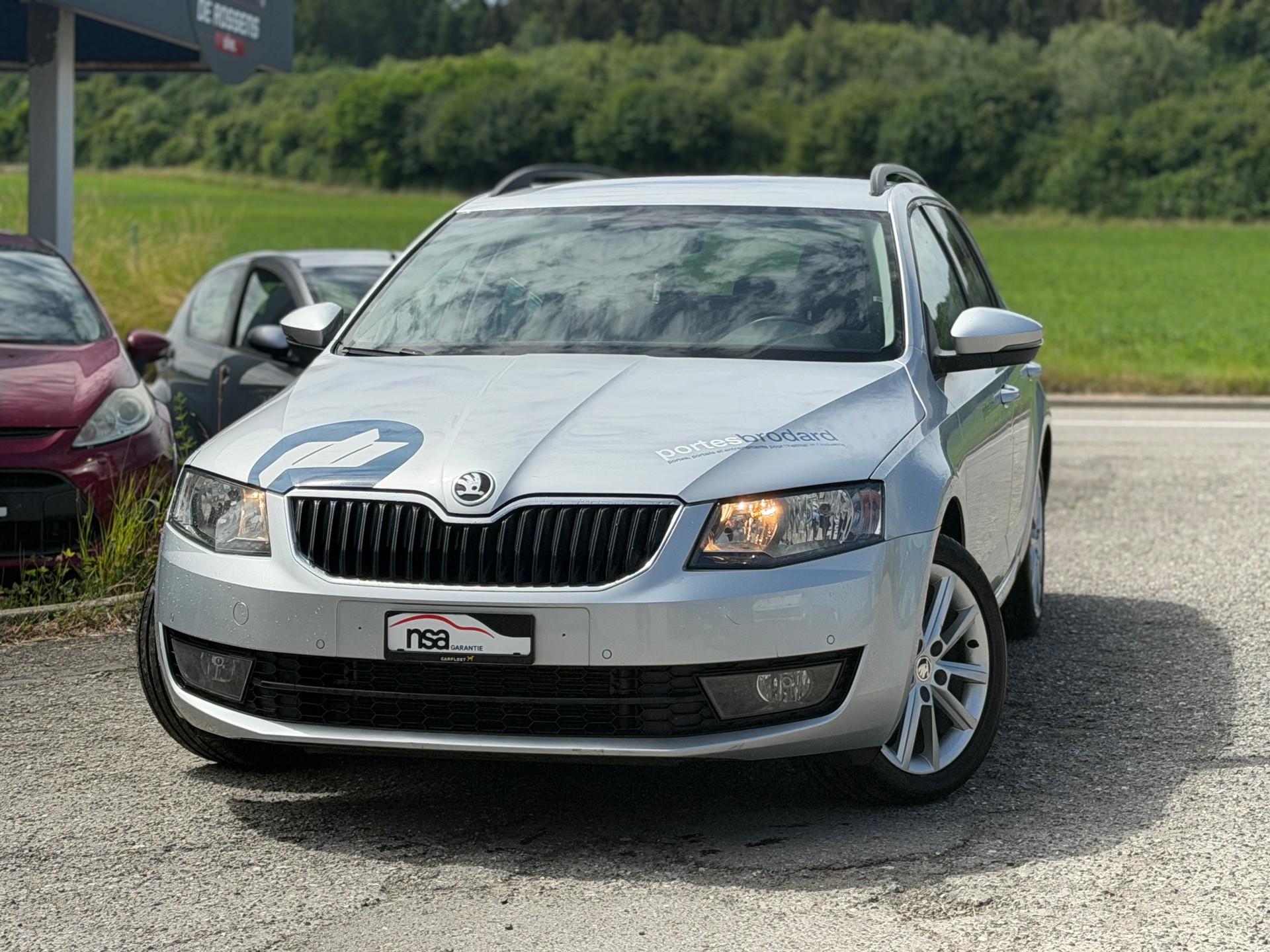 SKODA Octavia Combi 2.0 TDI Swiss Joy 4x4-image-0