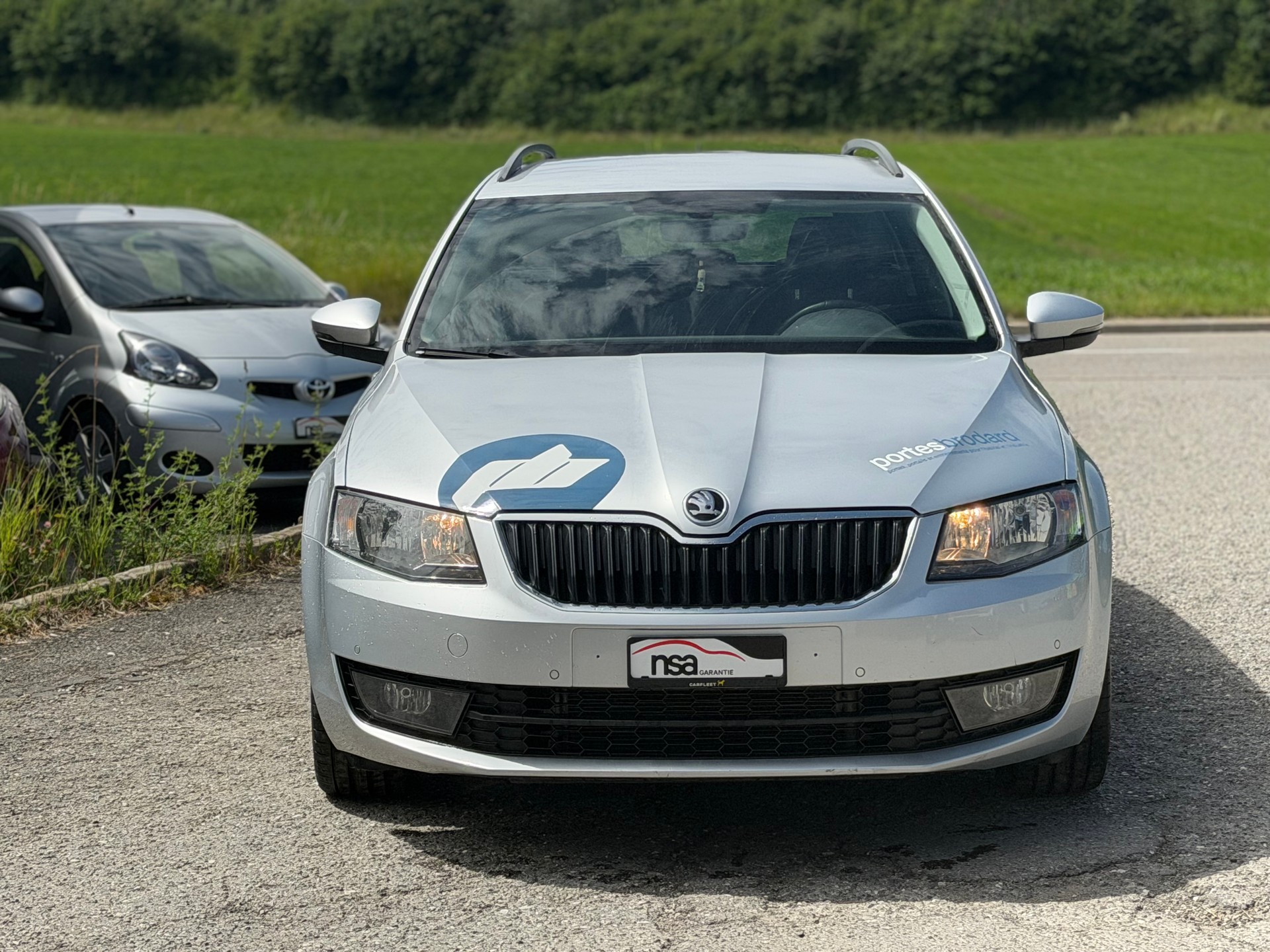 SKODA Octavia Combi 2.0 TDI Swiss Joy 4x4-image-1