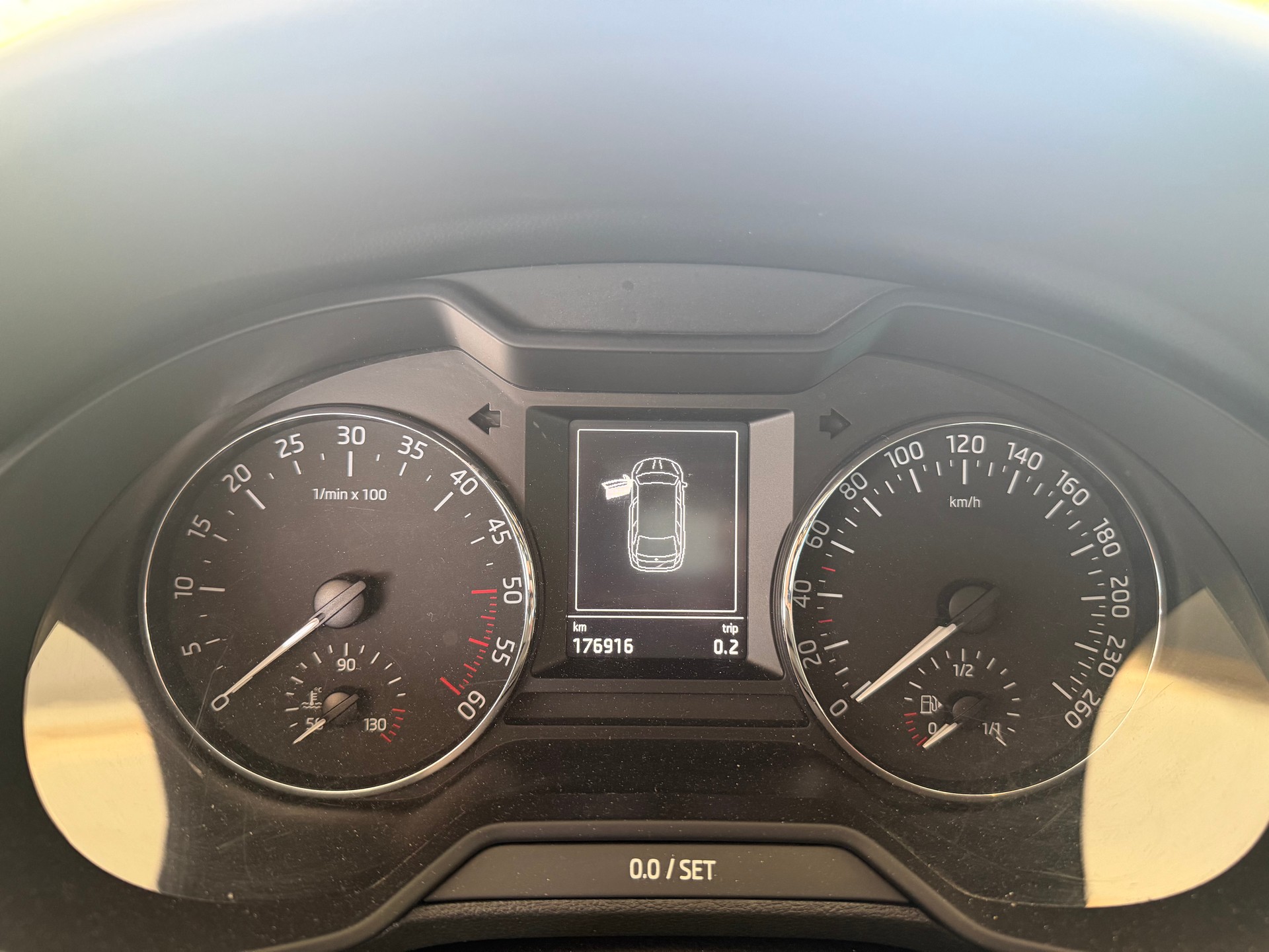 SKODA Octavia Combi 2.0 TDI Swiss Joy 4x4-image-7