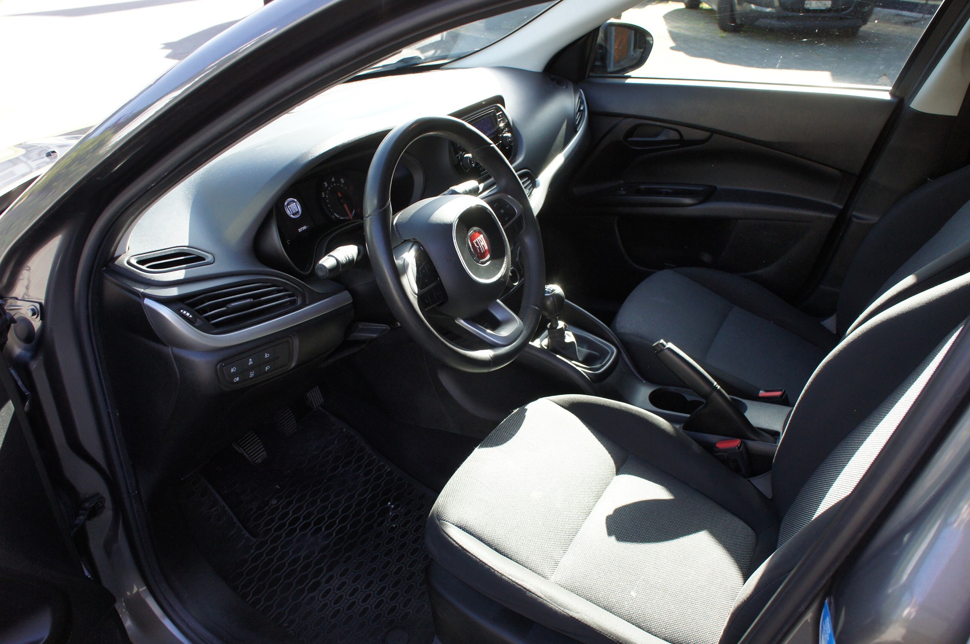 FIAT Tipo 1.4T Street-image-10