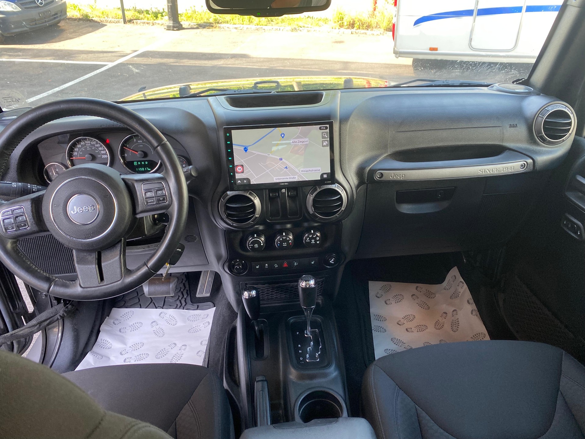 JEEP Wrangler 2.8 CRD Sport Automatic softtop-image-8