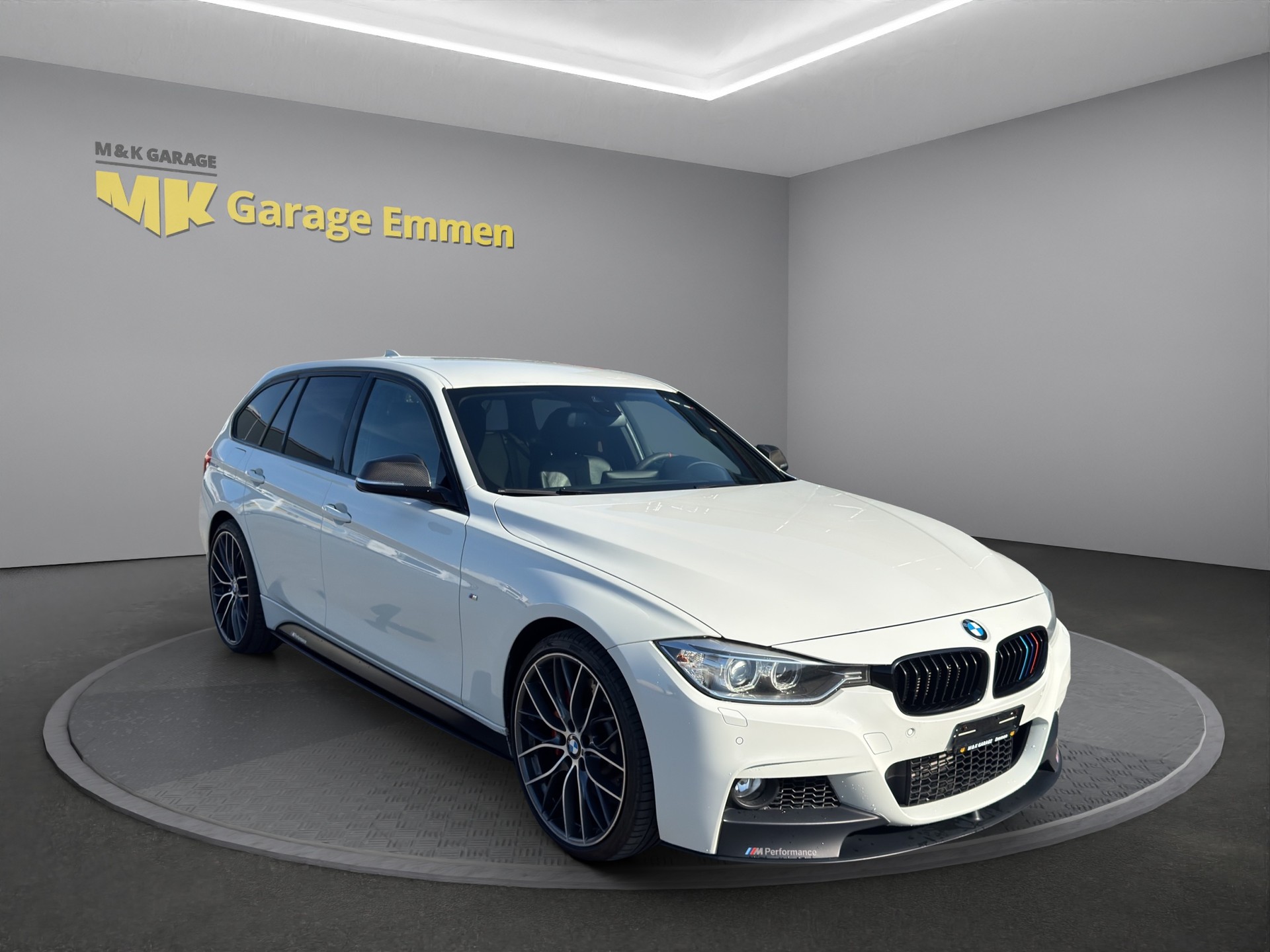 BMW 335i xDrive Touring Sport Line Steptronic-image-6