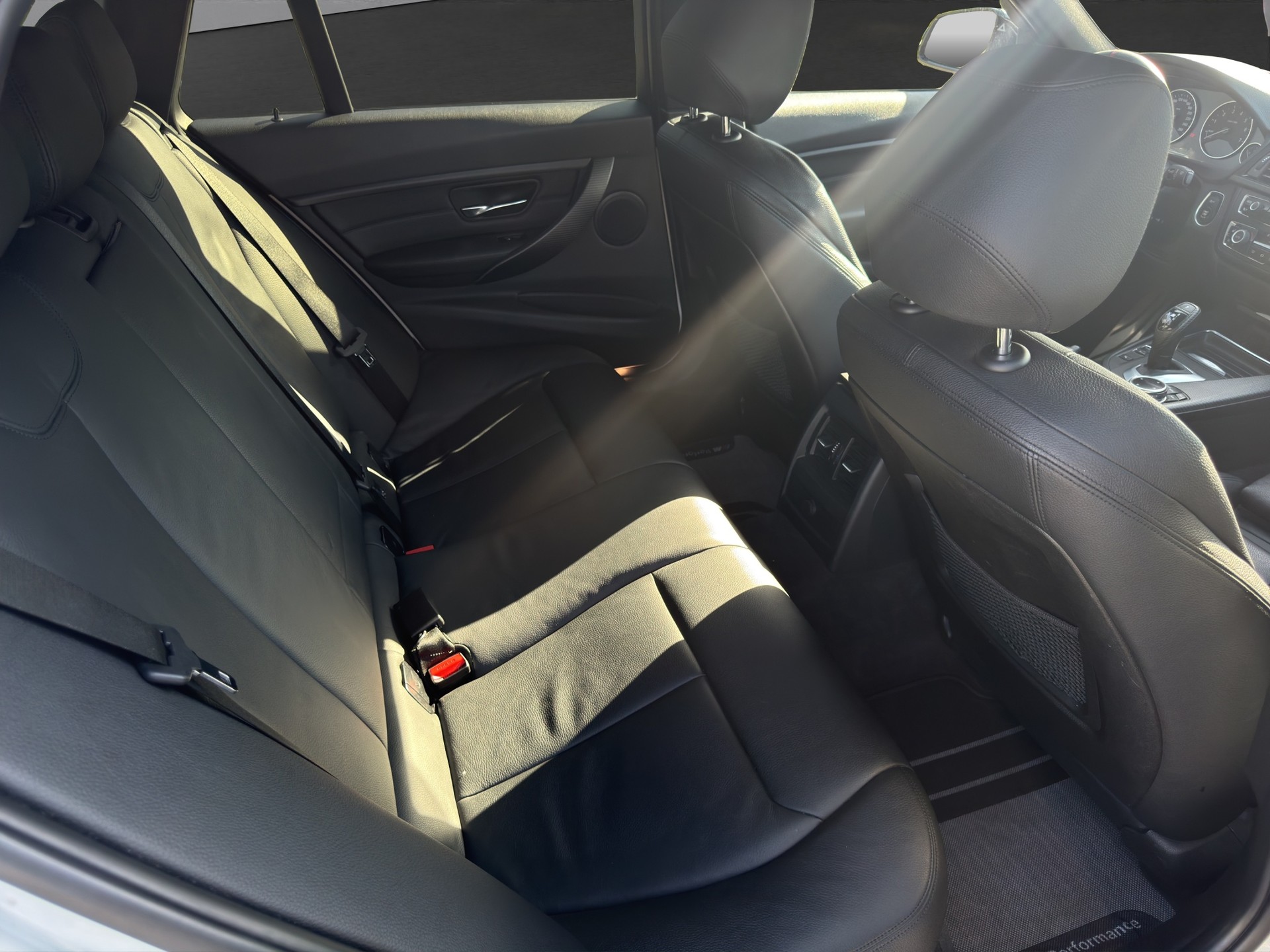 BMW 335i xDrive Touring Sport Line Steptronic-image-9