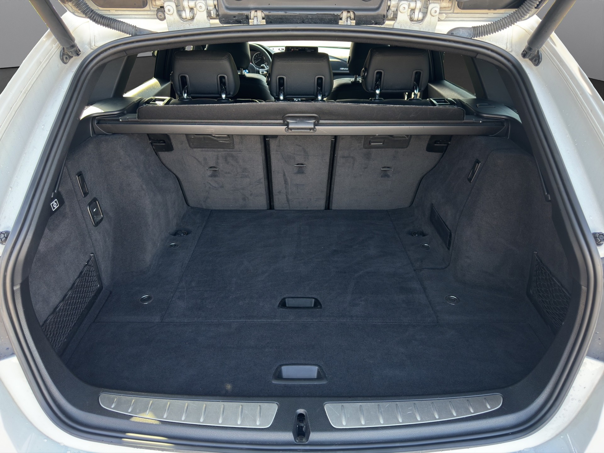 BMW 335i xDrive Touring Sport Line Steptronic-image-8