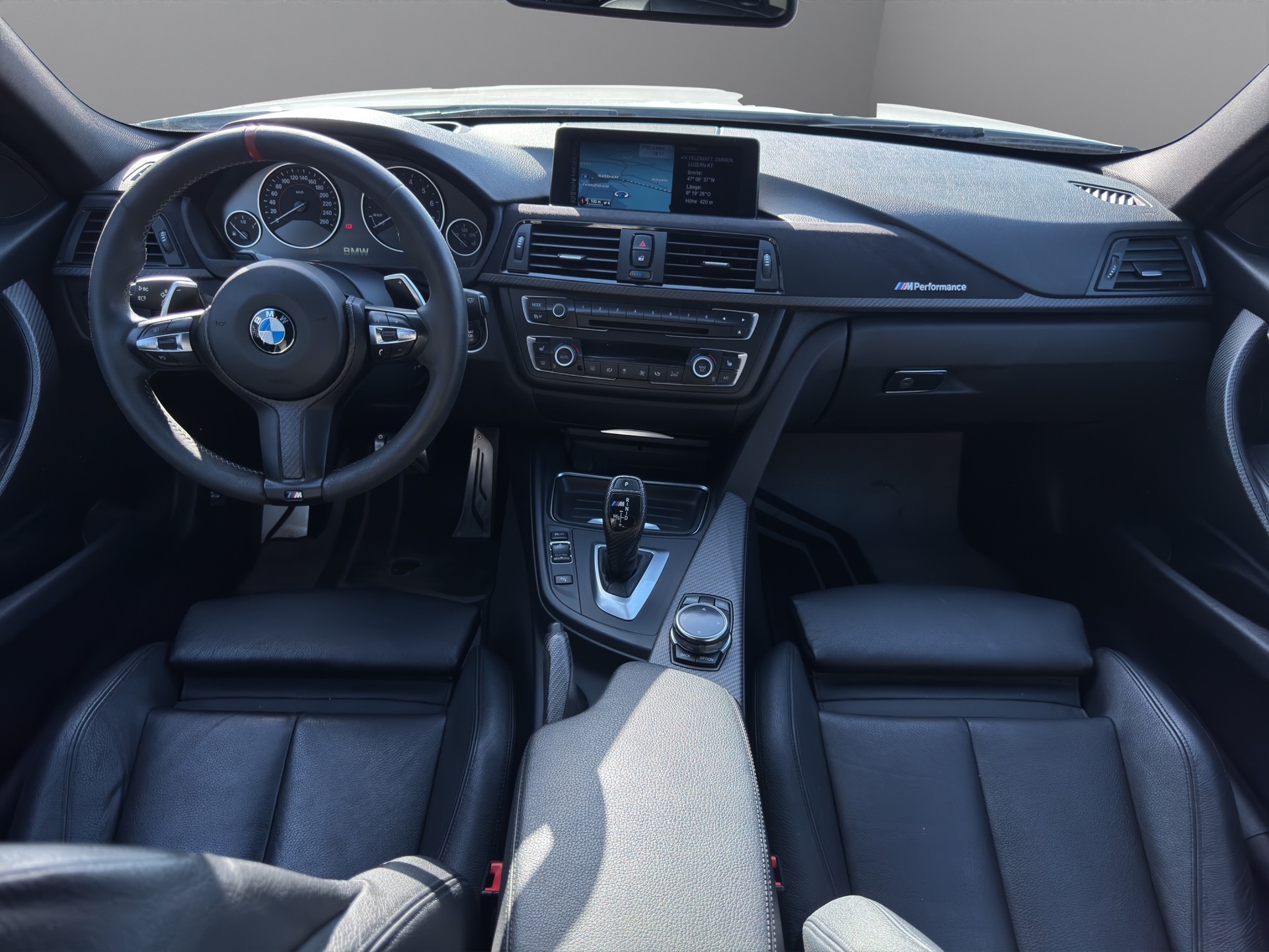 BMW 335i xDrive Touring Sport Line Steptronic-image-15
