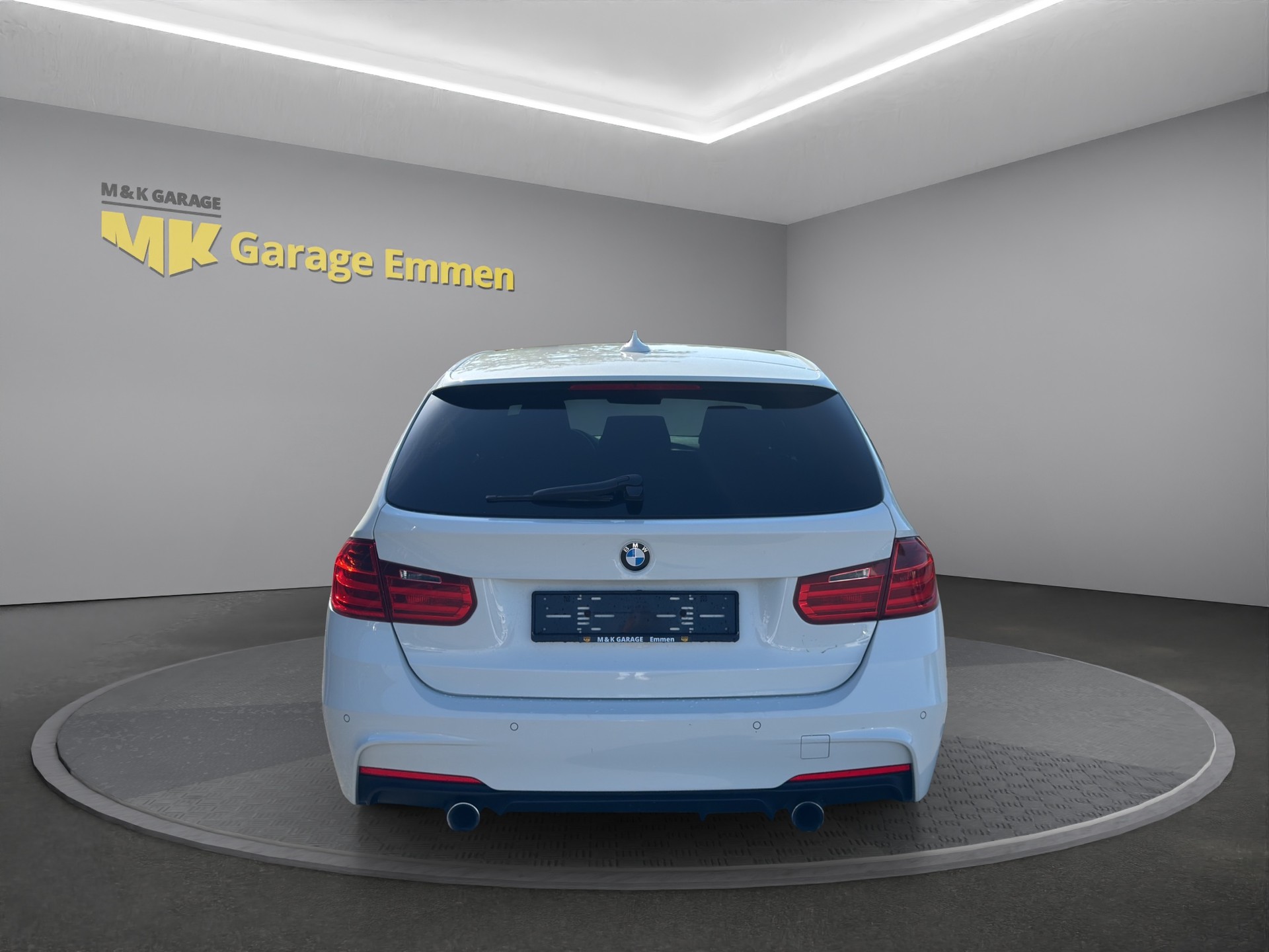 BMW 335i xDrive Touring Sport Line Steptronic-image-3