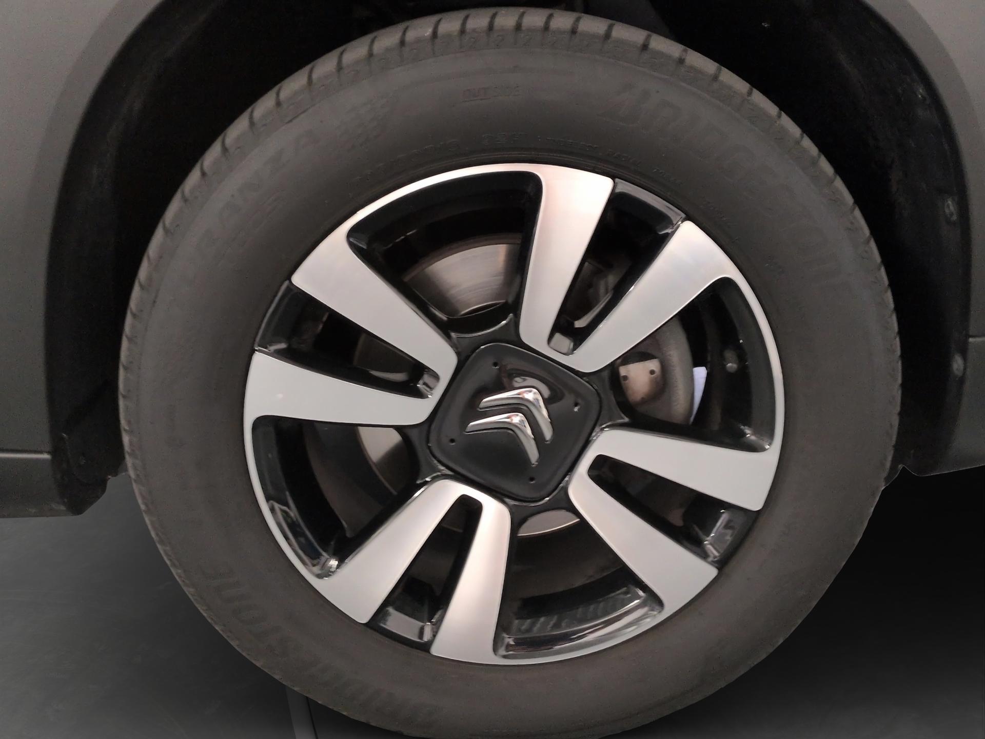 CITROEN C3 Aircross 1.5 BlueHD Shine EAT-image-17