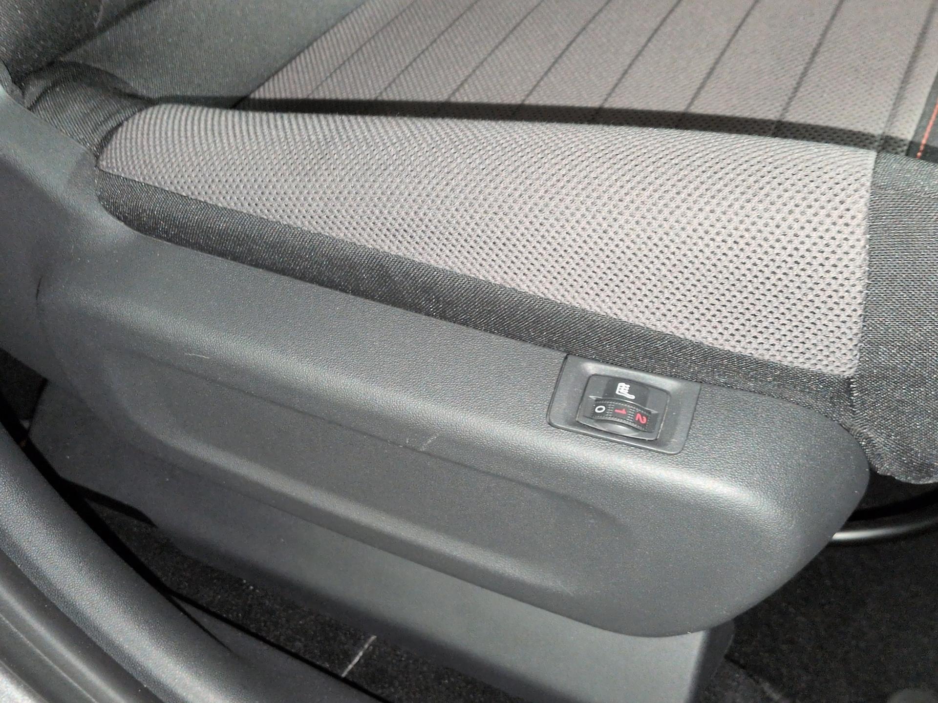 CITROEN C3 Aircross 1.5 BlueHD Shine EAT-image-20
