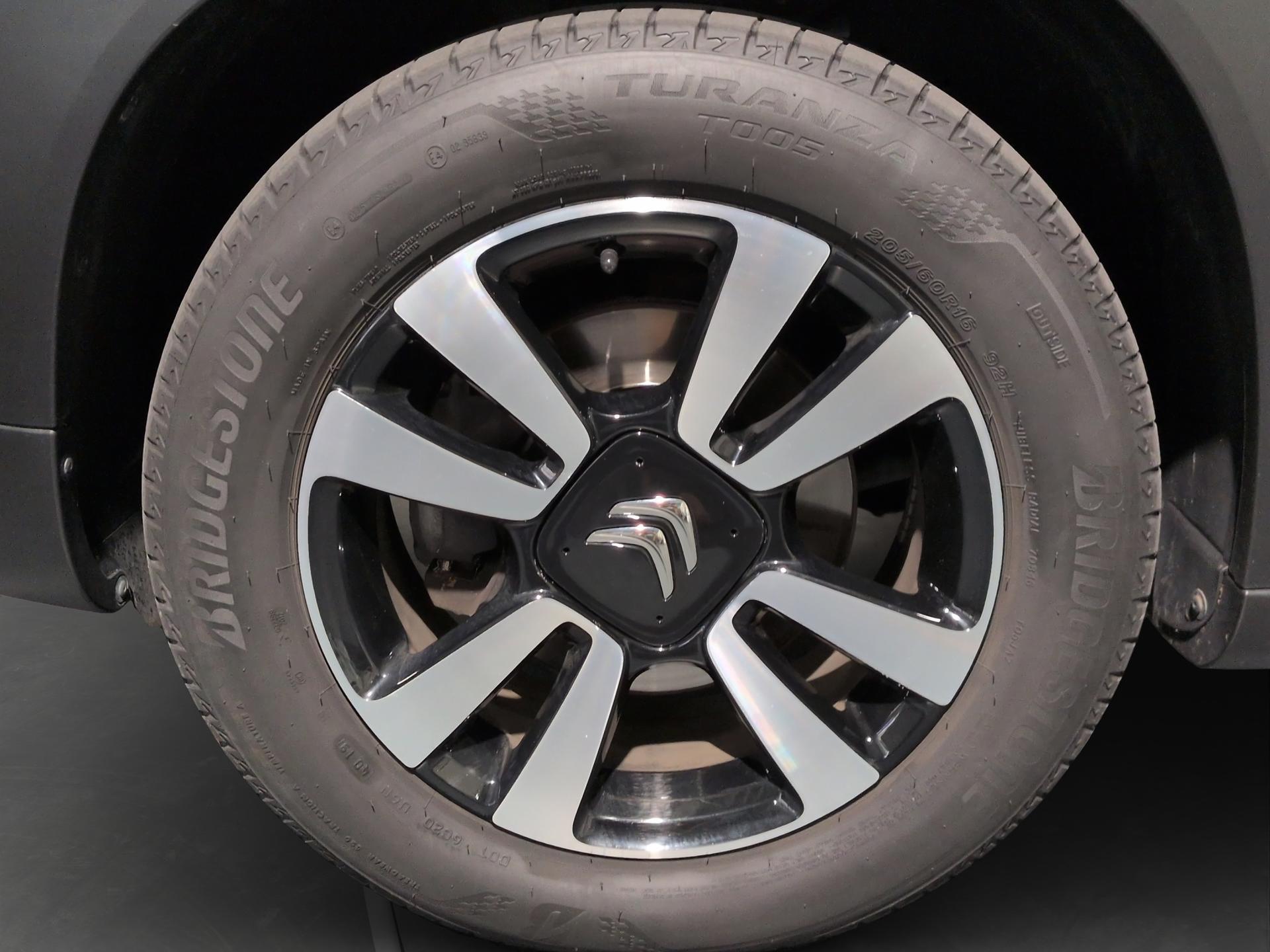 CITROEN C3 Aircross 1.5 BlueHD Shine EAT-image-23