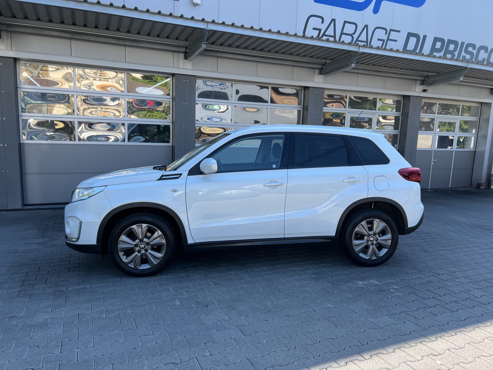 SUZUKI Vitara 1.4 Boosterjet Compact Top Automatic-image-1