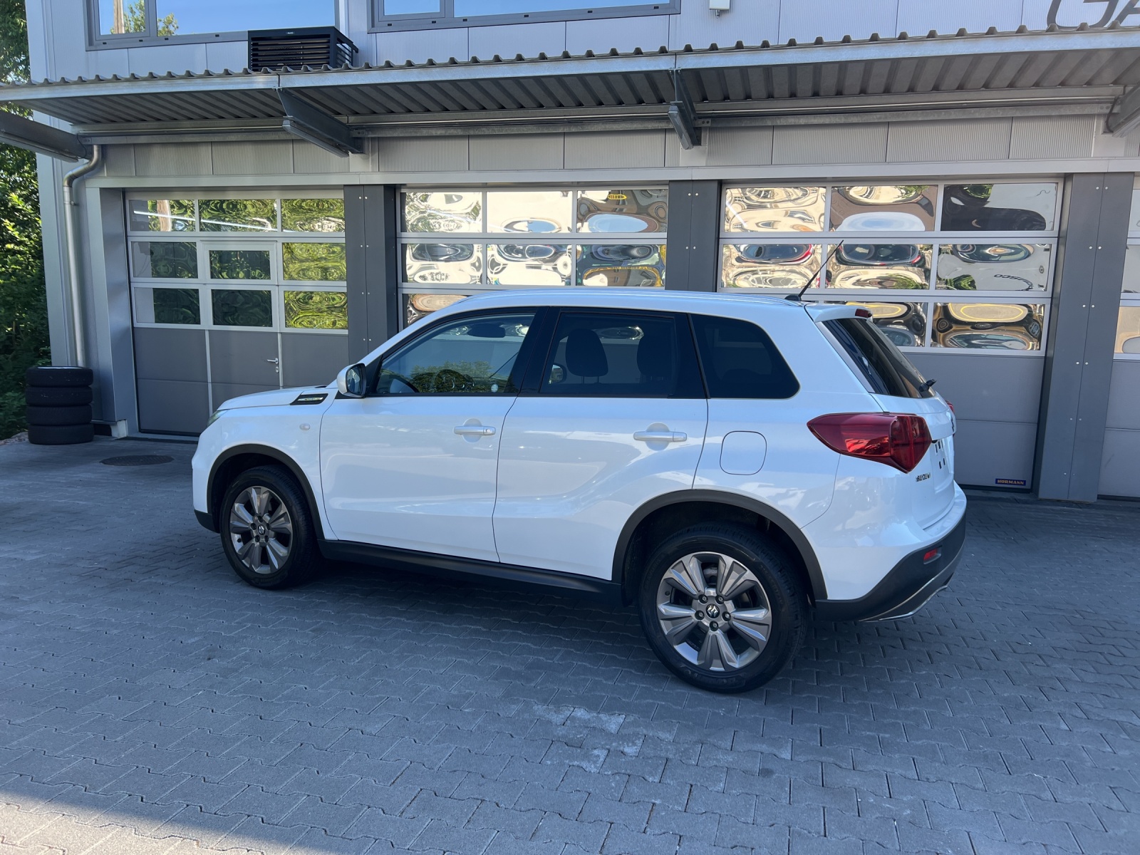 SUZUKI Vitara 1.4 Boosterjet Compact Top Automatic-image-2