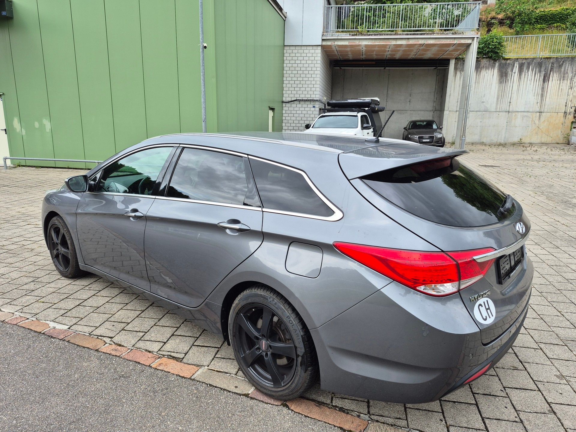 HYUNDAI i40 Wagon 1.7 CRDI Style Automatic-image-5
