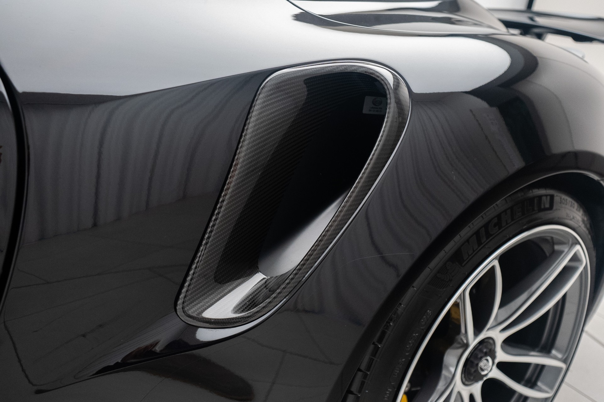 PORSCHE 911 Turbo S Cabrio TECH ART-image-13