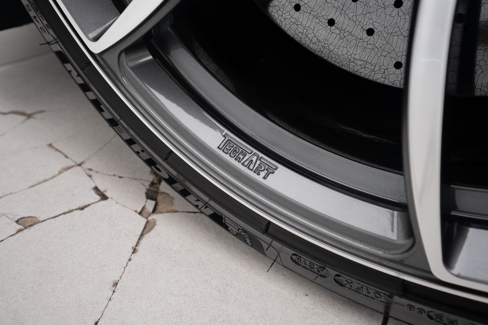 PORSCHE 911 Turbo S Cabrio TECH ART-image-19
