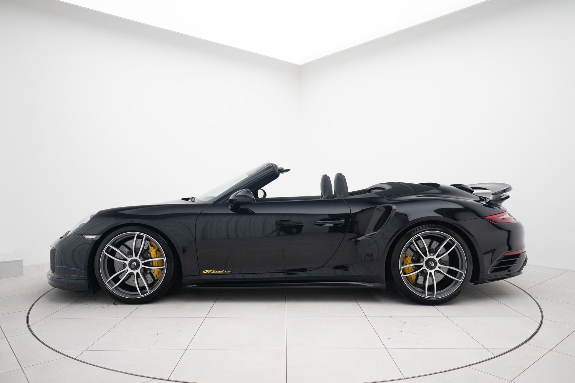 PORSCHE 911 Turbo S Cabrio TECH ART-image-1
