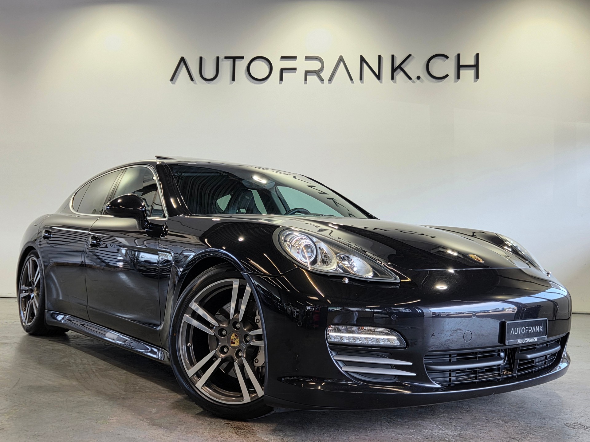 PORSCHE Panamera 4.8 V8 4S PDK-image-19