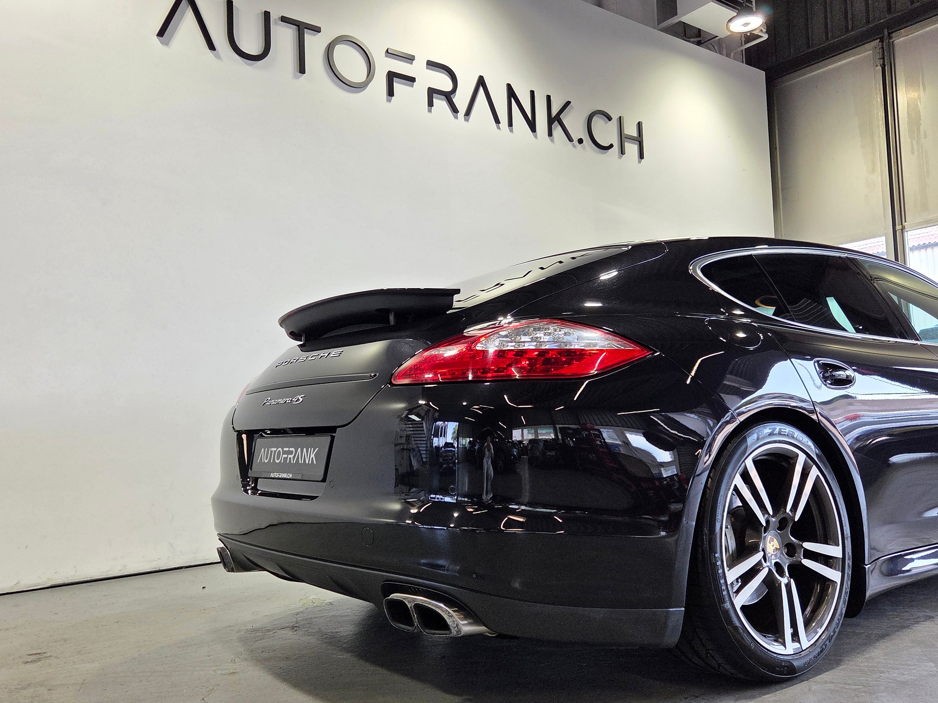 PORSCHE Panamera 4.8 V8 4S PDK-image-10