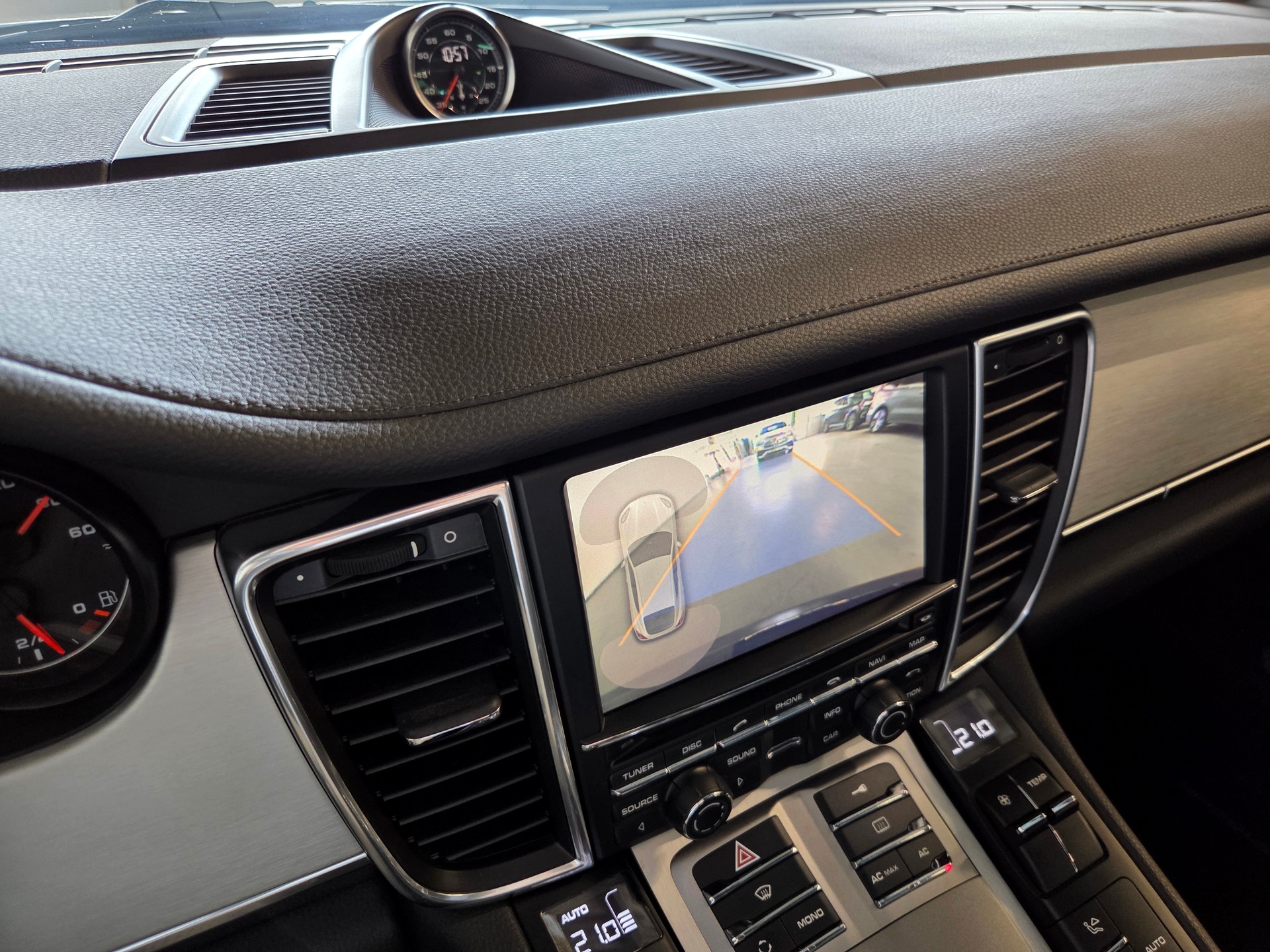 PORSCHE Panamera 4.8 V8 4S PDK-image-5