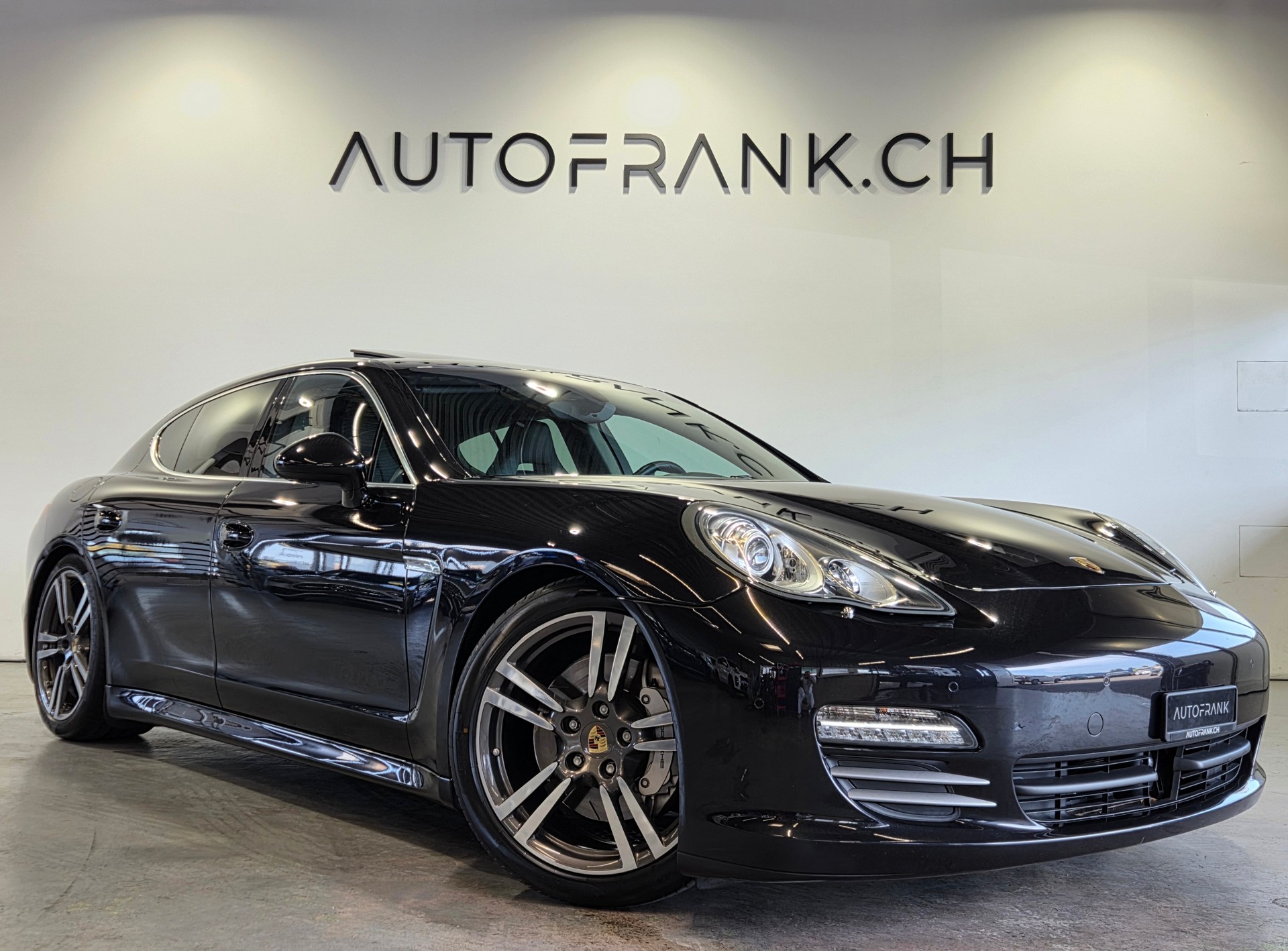 PORSCHE Panamera 4.8 V8 4S PDK-image-0