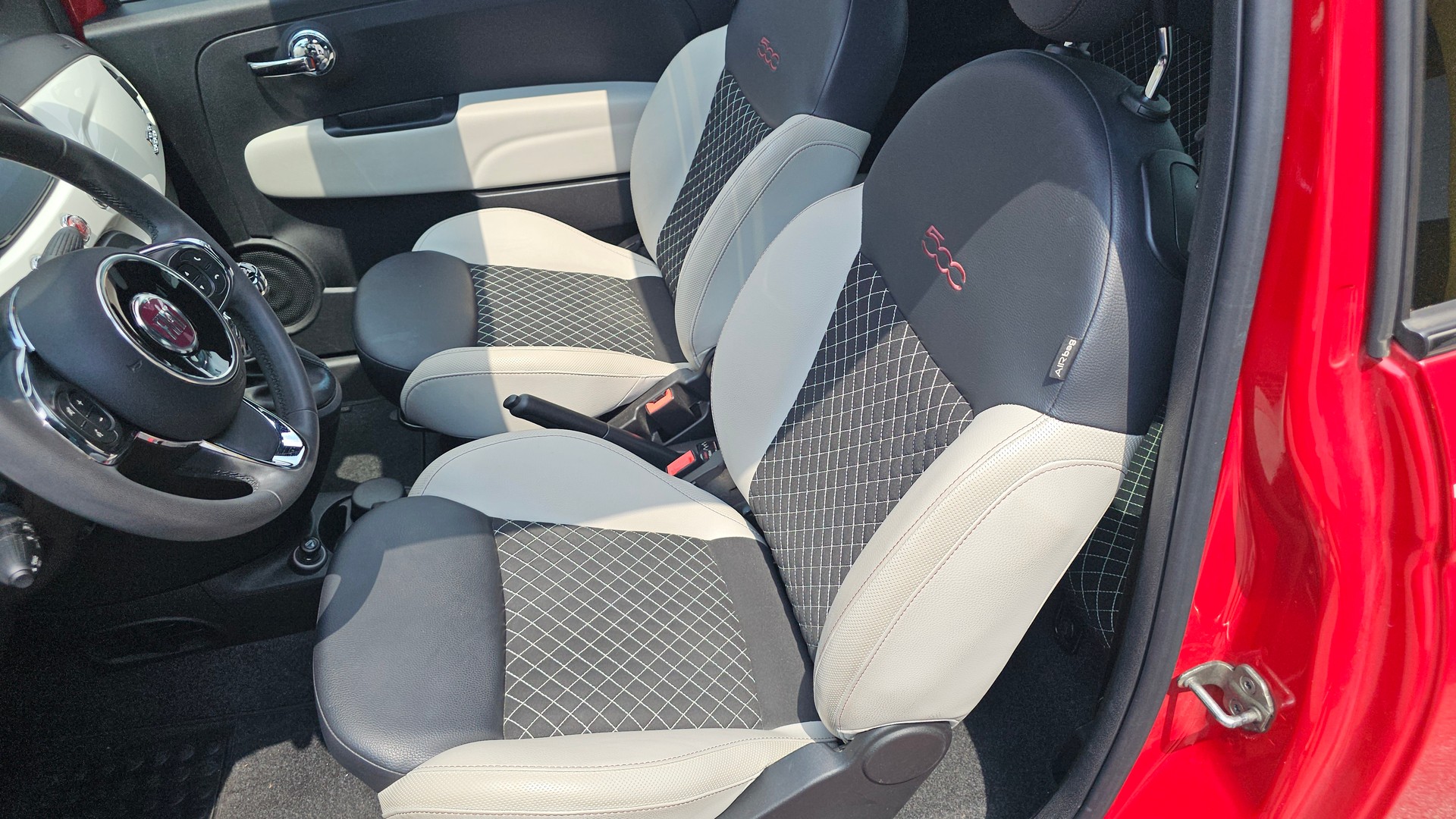 FIAT 500 0.9 Twinair Swiss Edition-image-7