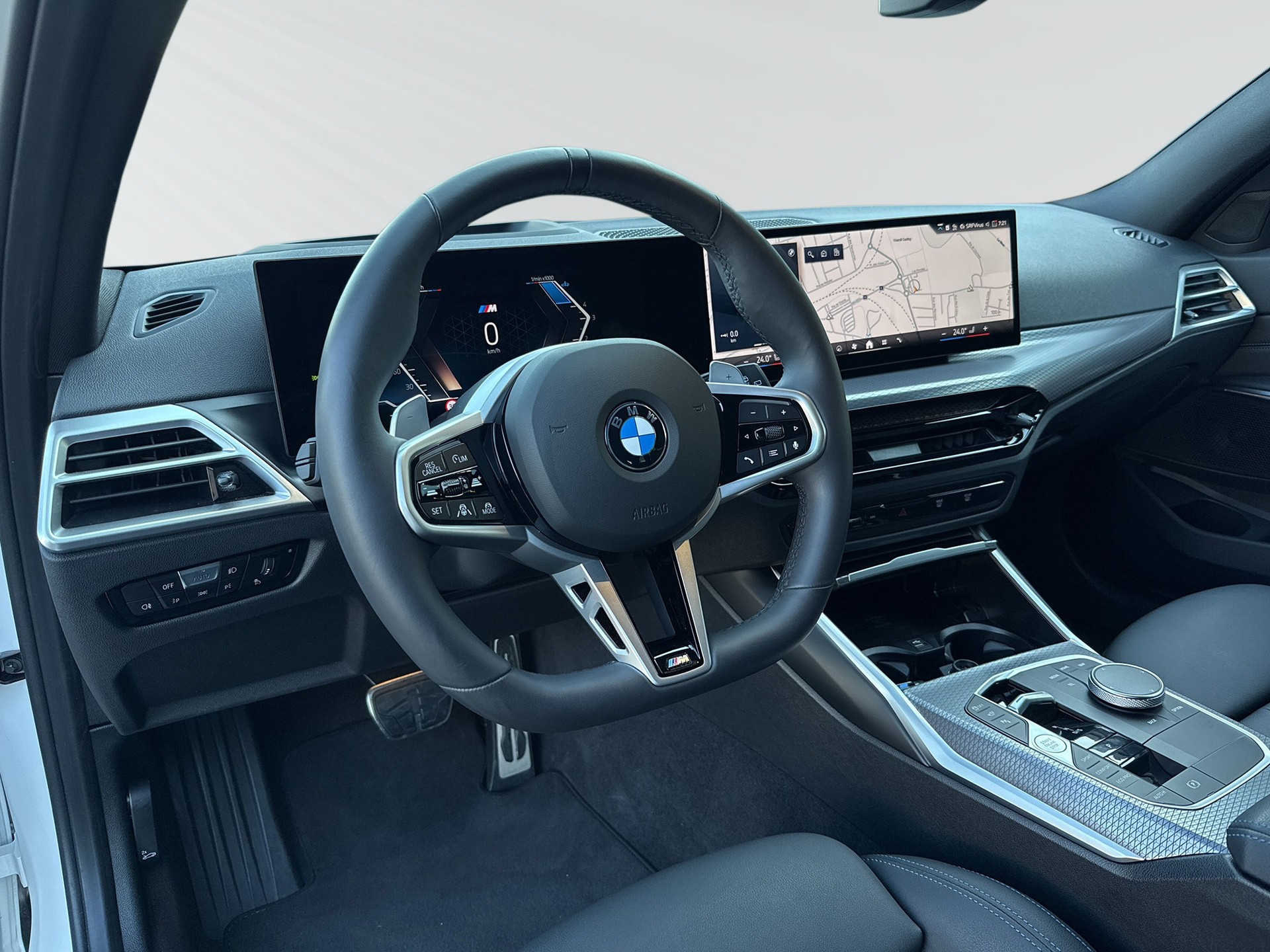 BMW 320d xDrive 48V Touring Steptronic M Sport-image-3