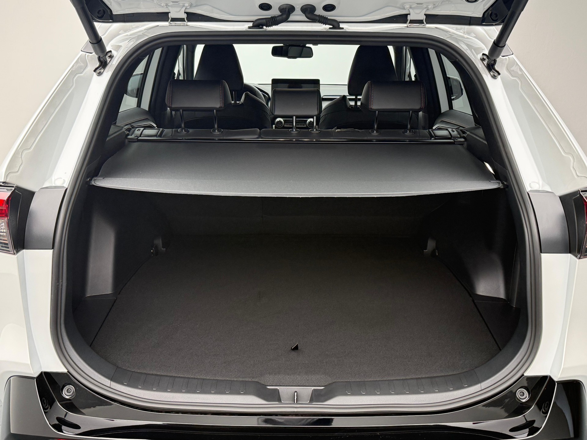 SUZUKI Across 2.5 PHEV Compact Top 4x4-image-10