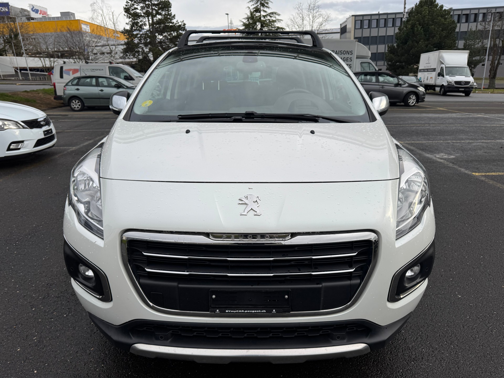 PEUGEOT 3008 1.6 Blue HDI Sensation Tiptronic-image-4