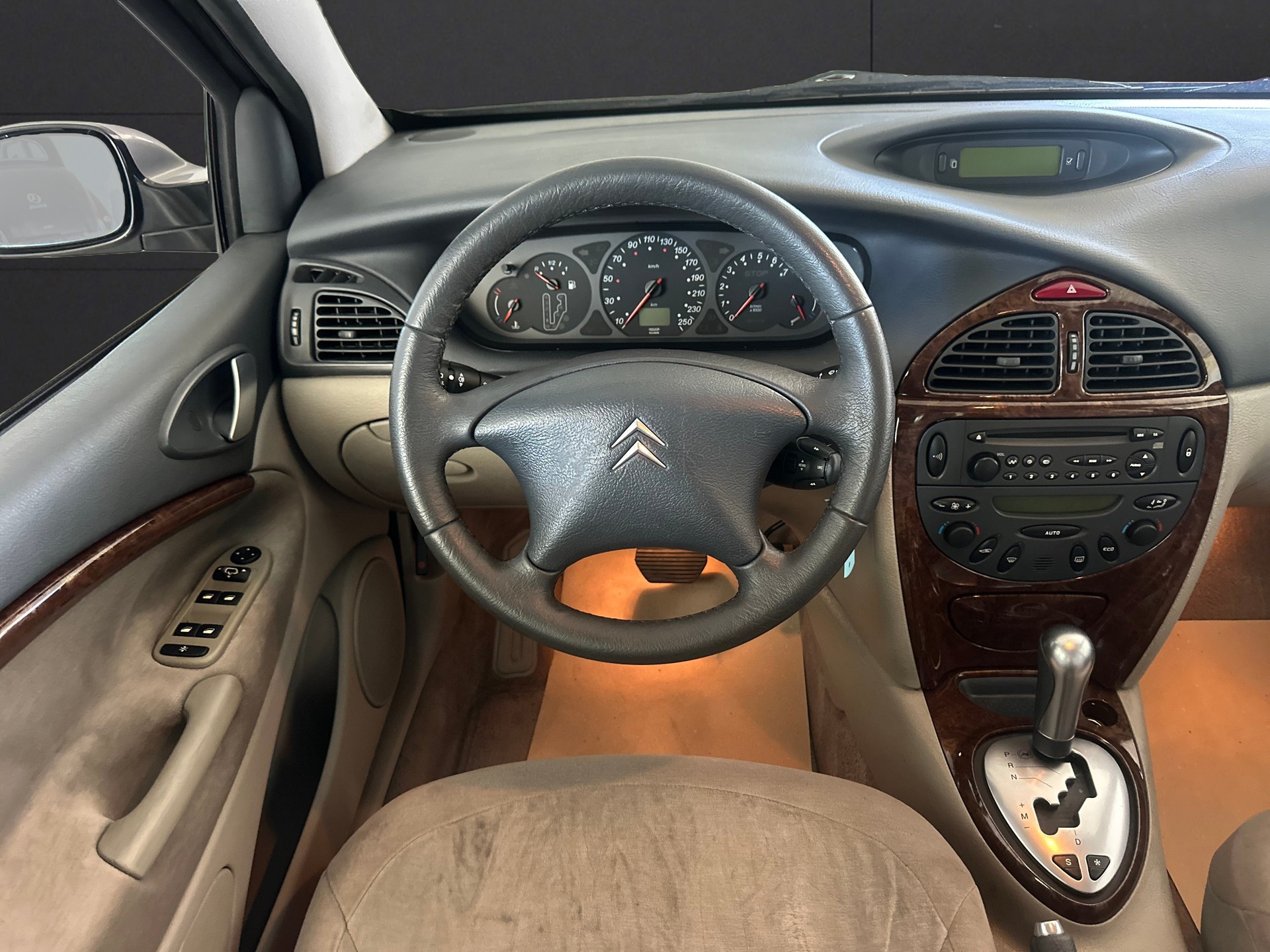 CITROEN C5 Berline 2.0i 16V SX Automatic-image-11