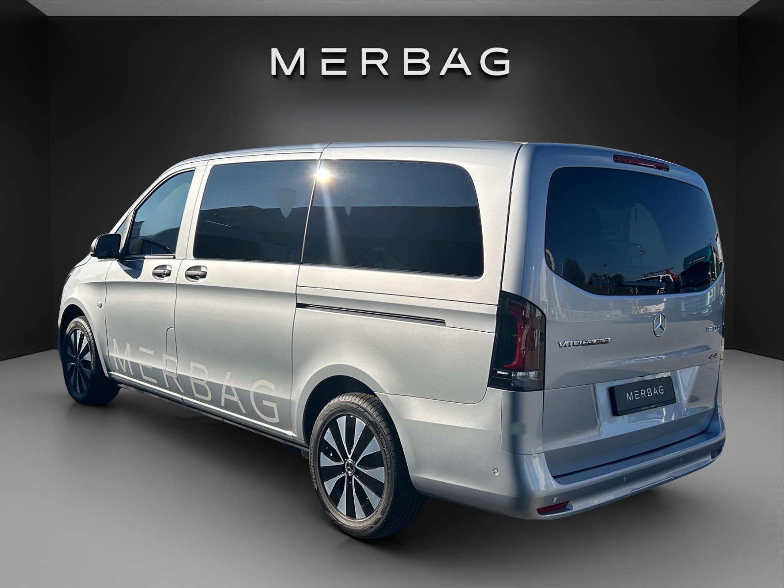 MERCEDES-BENZ Vito 116 CDI Lang Select Tourer 4Matic 9G-Tronic-image-2