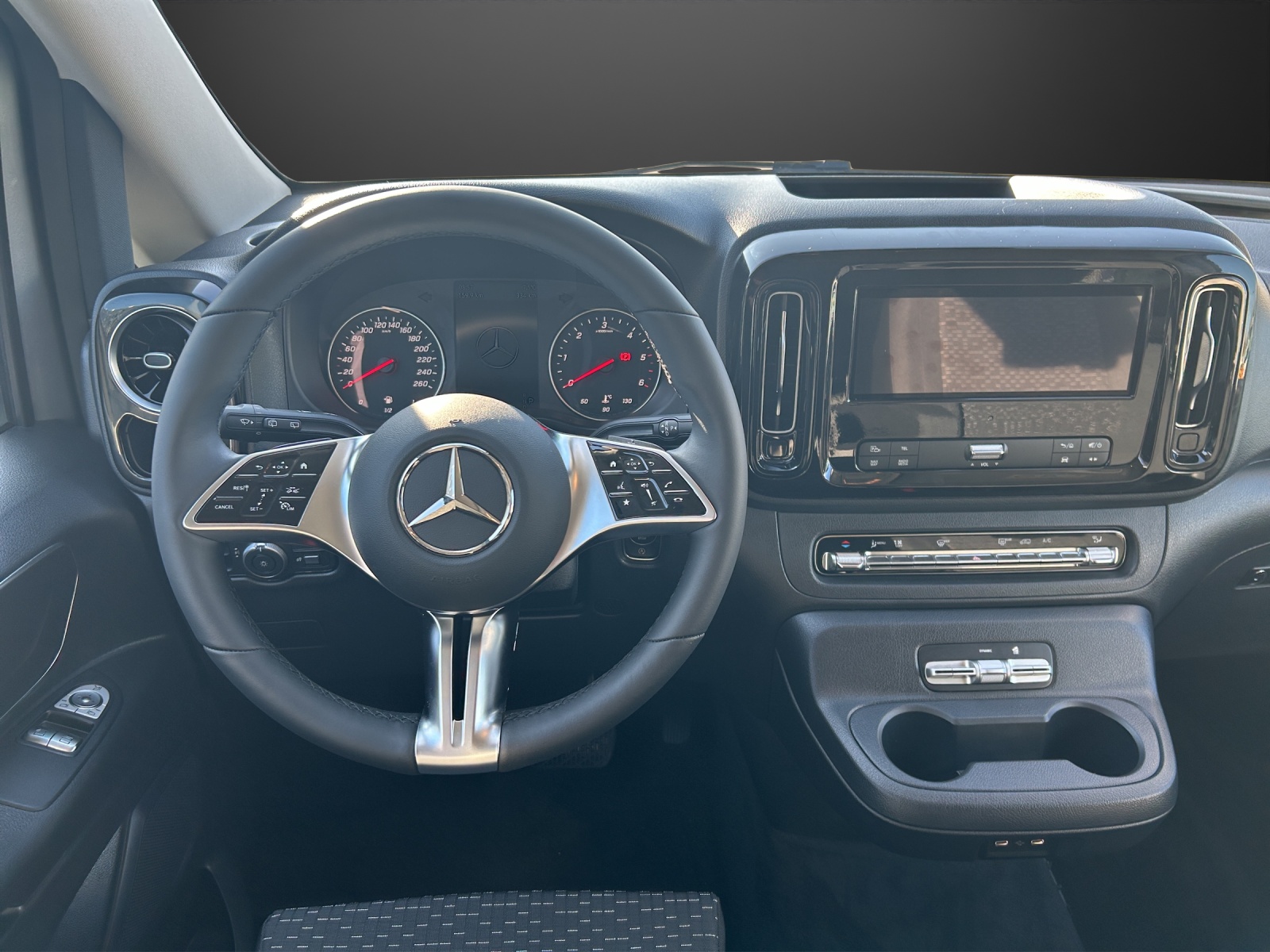 MERCEDES-BENZ Vito 116 CDI Lang Select Tourer 4Matic 9G-Tronic-image-8