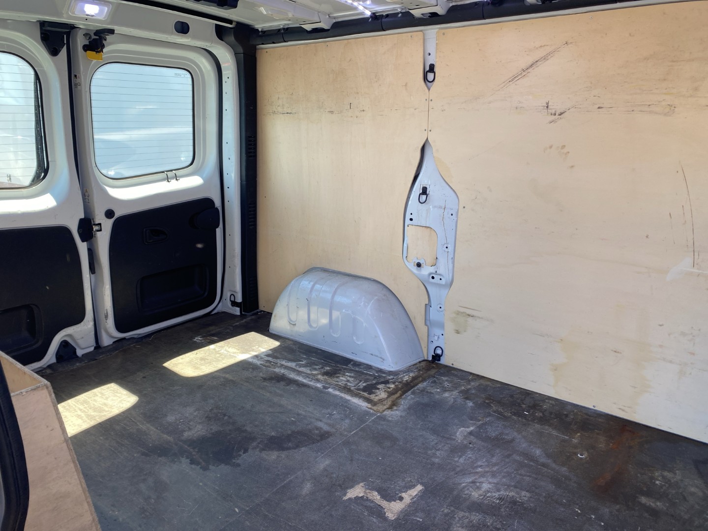 RENAULT Trafic 2.0 Blue dCi 150 Advance L1H1 EDC EN-image-22
