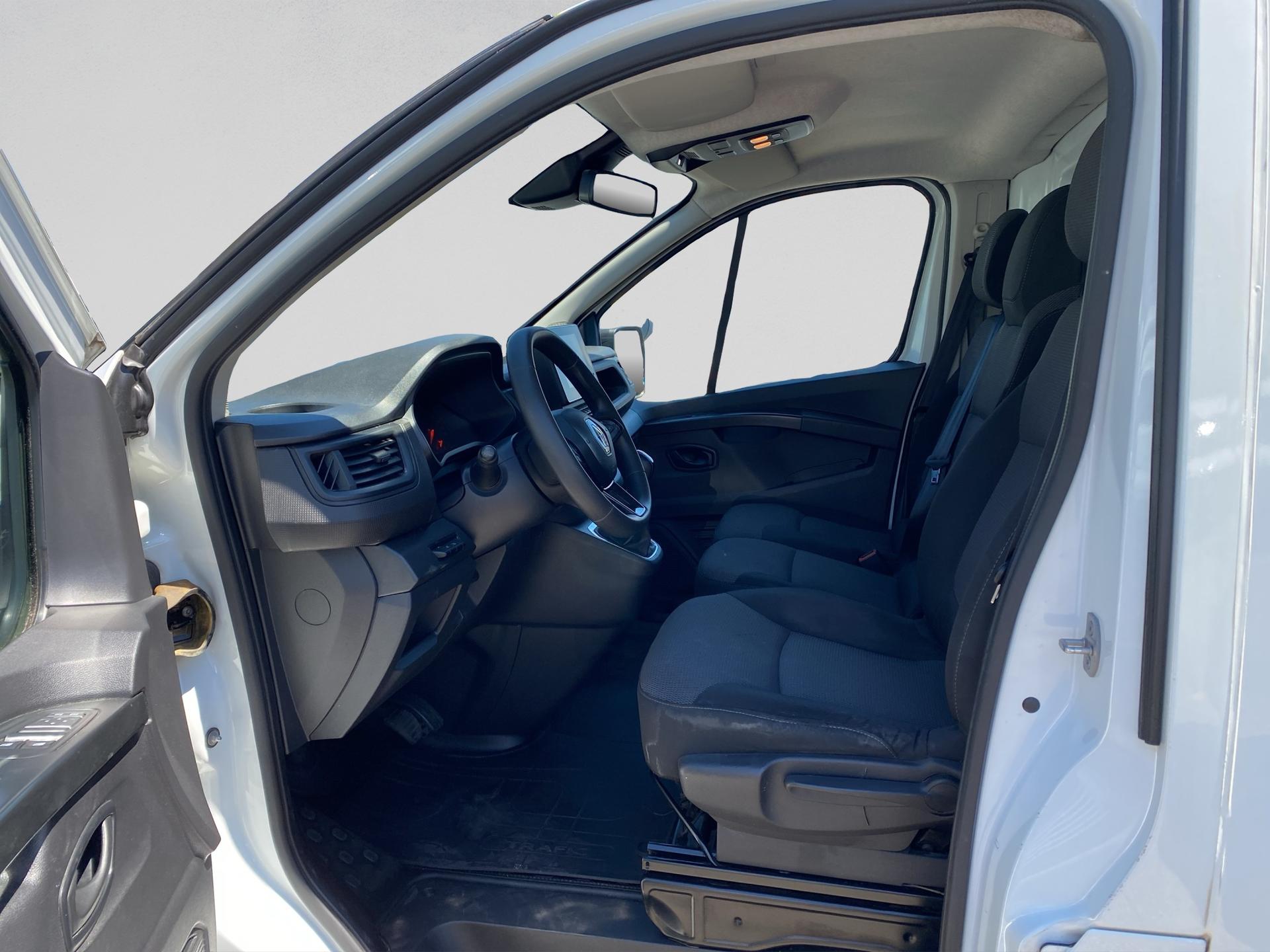 RENAULT Trafic 2.0 Blue dCi 150 Advance L1H1 EDC EN-image-31