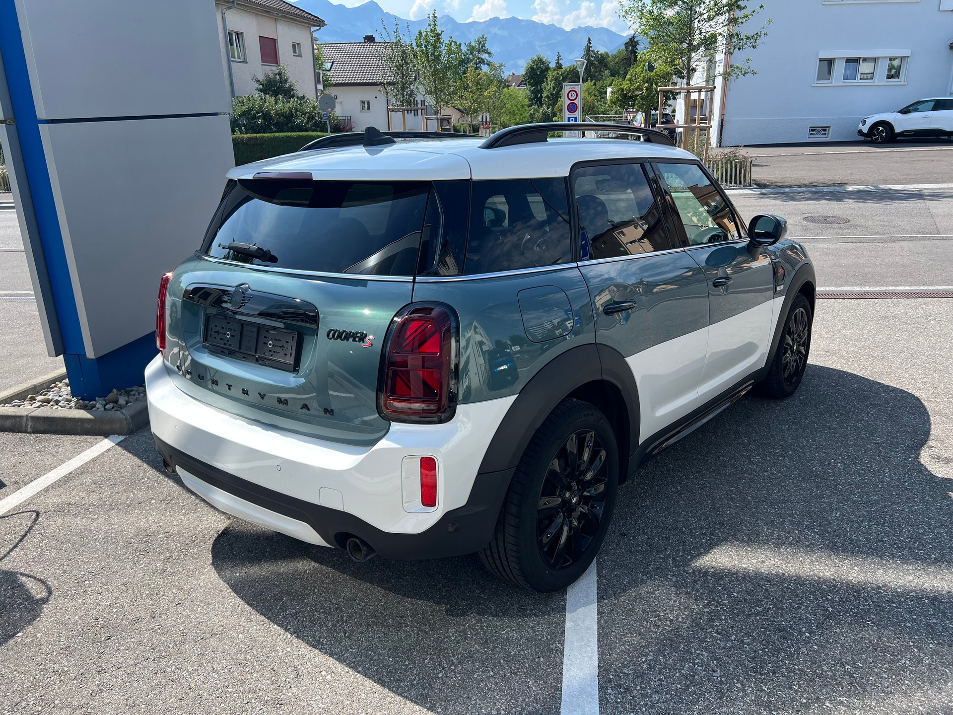 MINI Countryman Cooper S ALL4 Steptronic-image-1