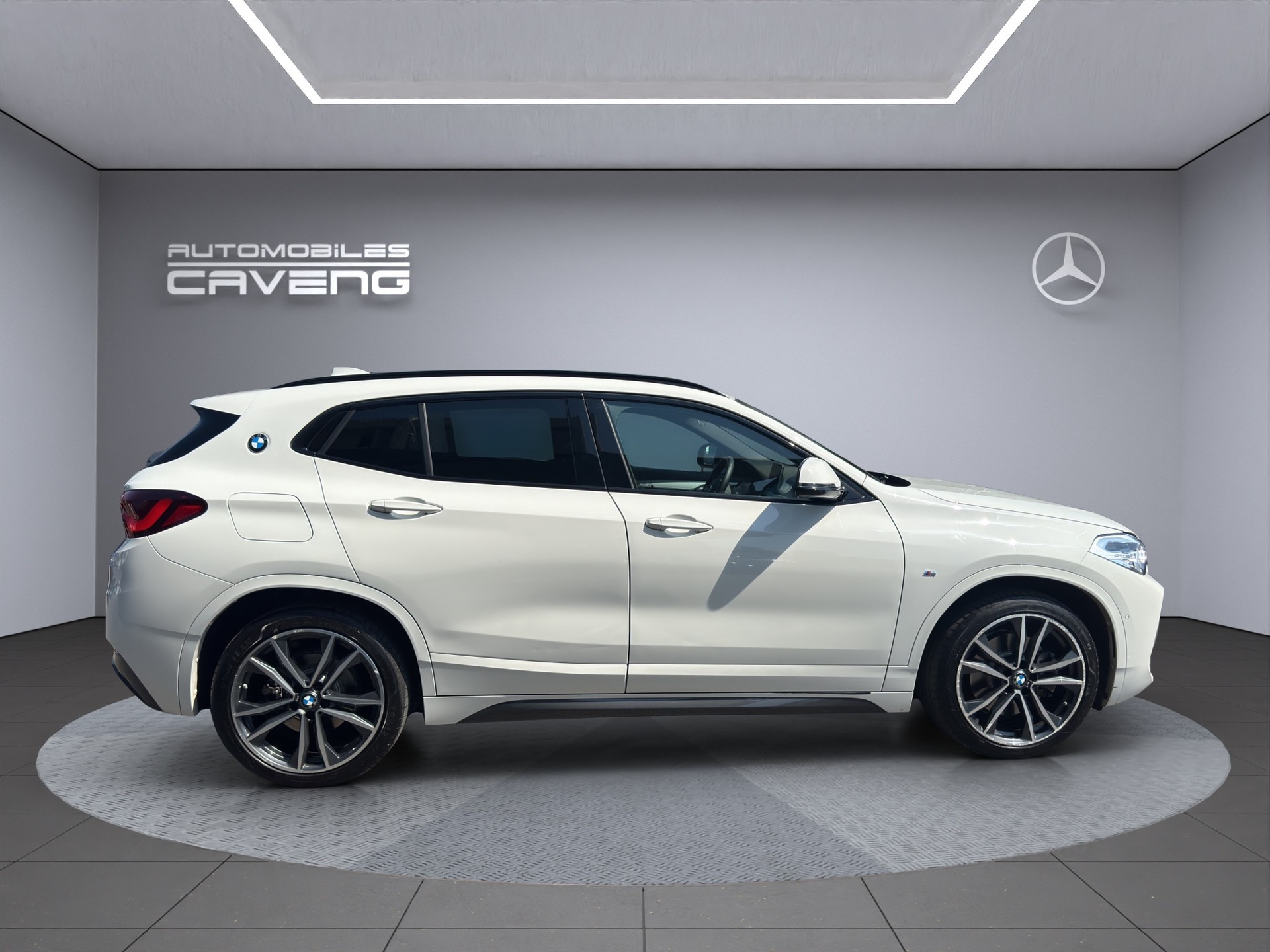 BMW X2 xDrive 25e M Sport Steptronic-image-5