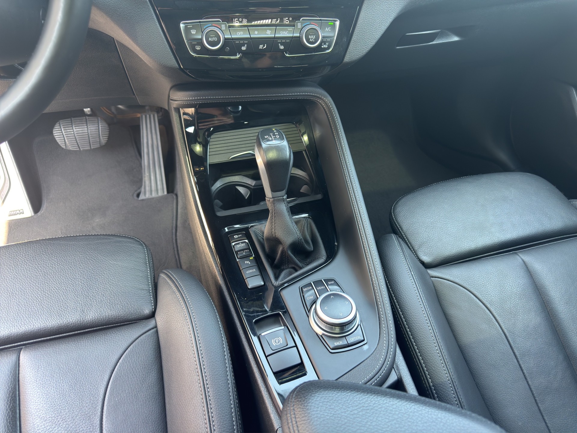 BMW X2 xDrive 25e M Sport Steptronic-image-13