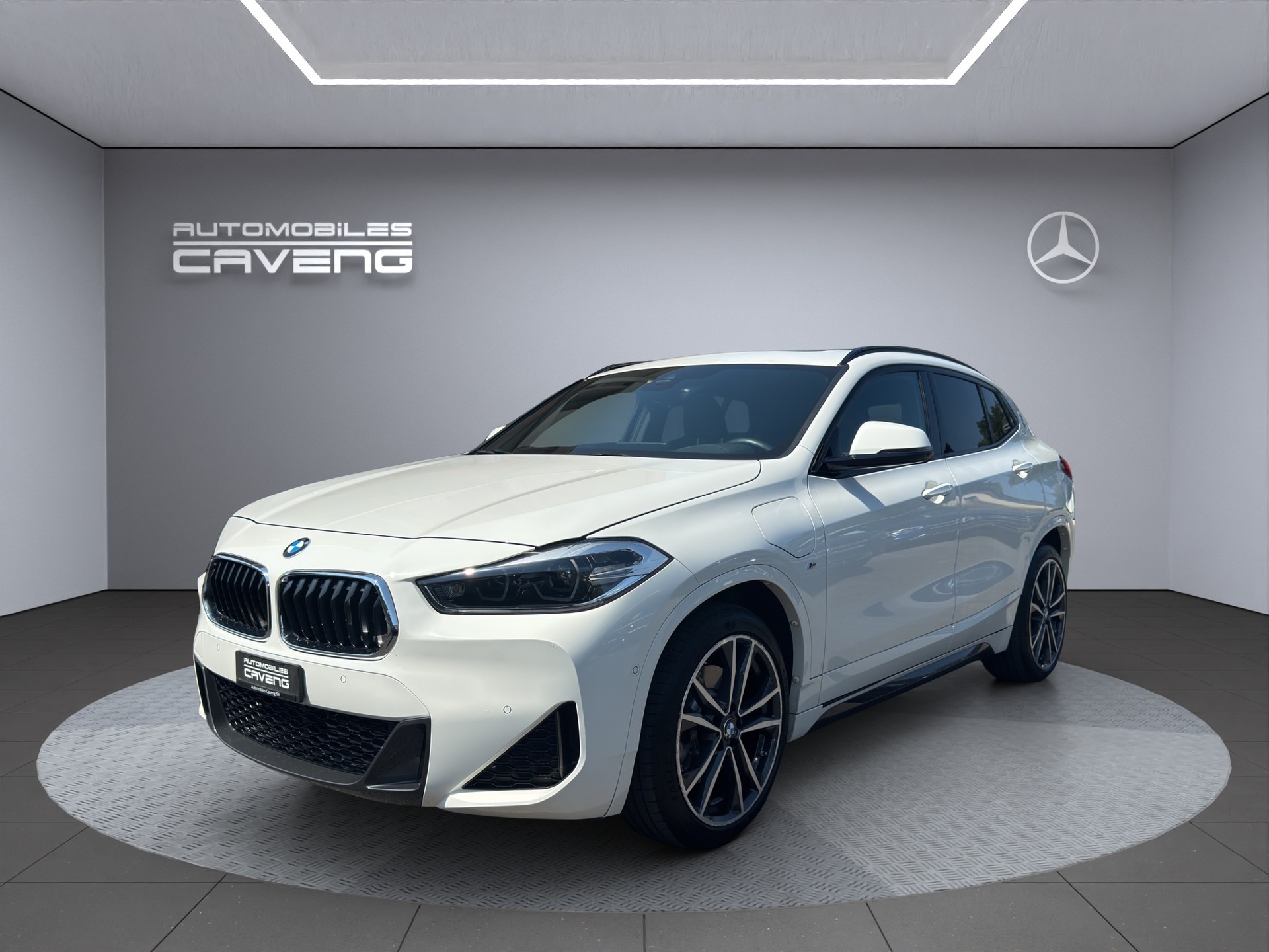 BMW X2 xDrive 25e M Sport Steptronic-image-0