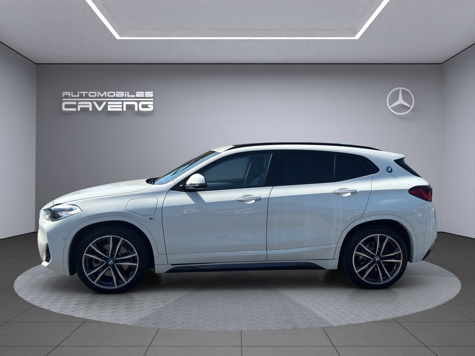BMW X2 xDrive 25e M Sport Steptronic-image-1