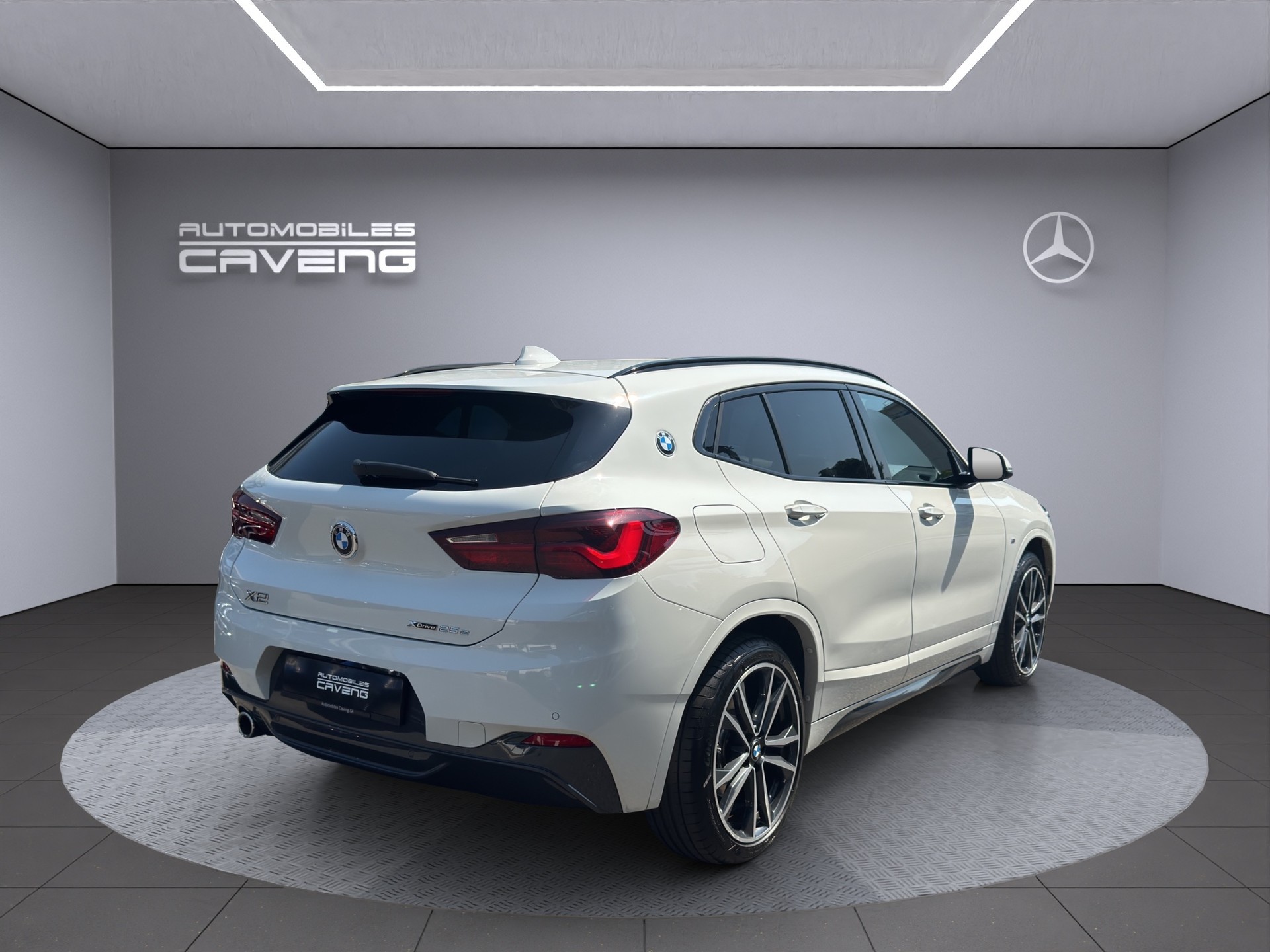 BMW X2 xDrive 25e M Sport Steptronic-image-4