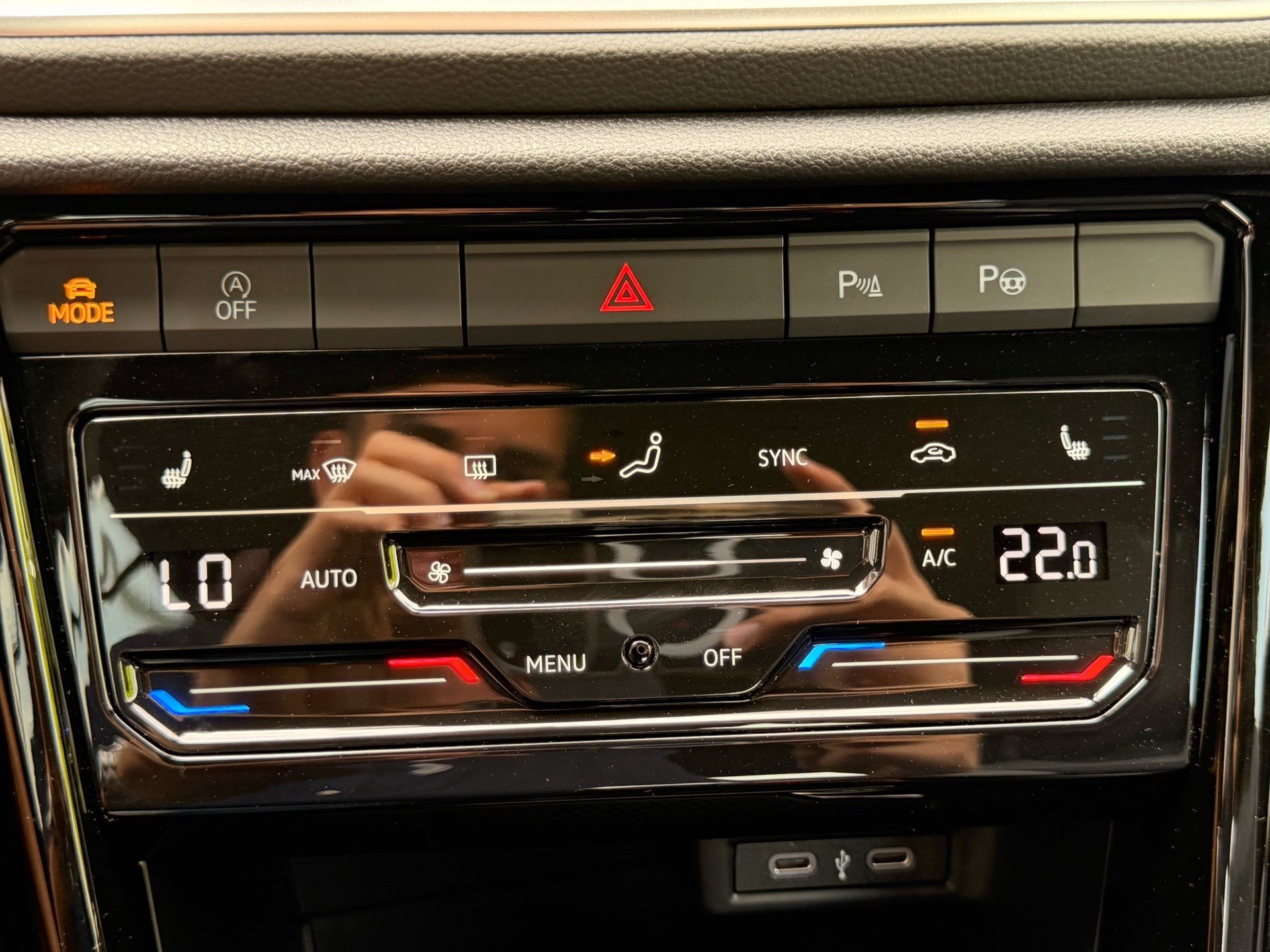 VW T-Roc CABRIOLET 1.5 TSI 150PS R-LINE *** ANHÄNGEKUPPLUNG ***-image-21
