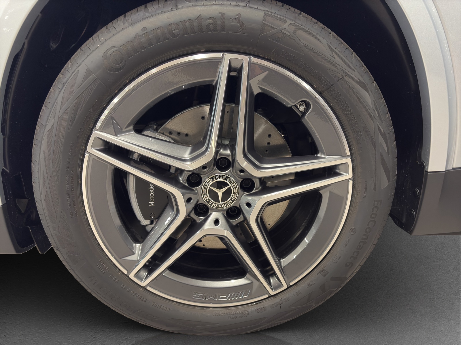 MERCEDES-BENZ GLA 220 4M-image-14