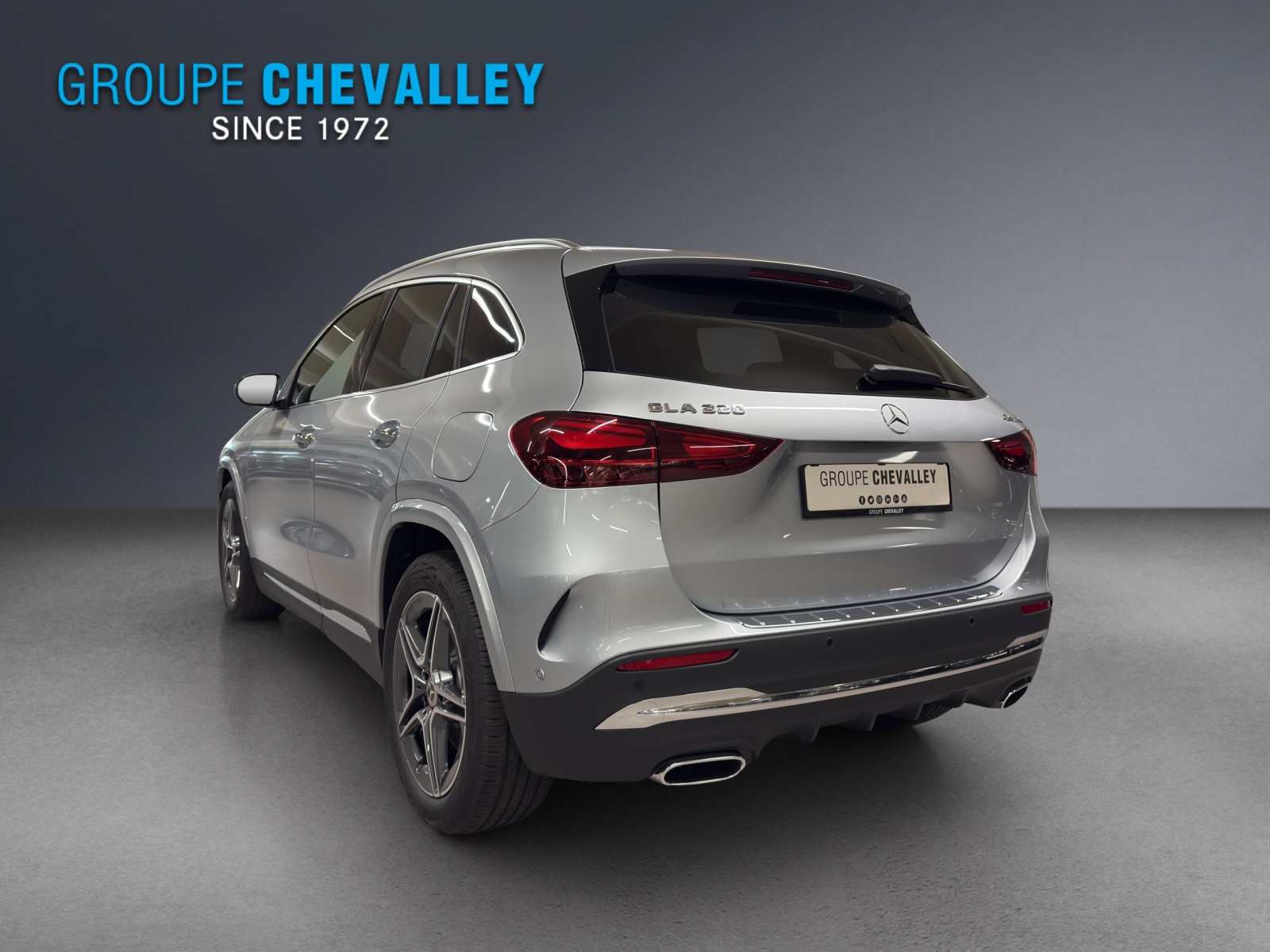 MERCEDES-BENZ GLA 220 4M-image-2