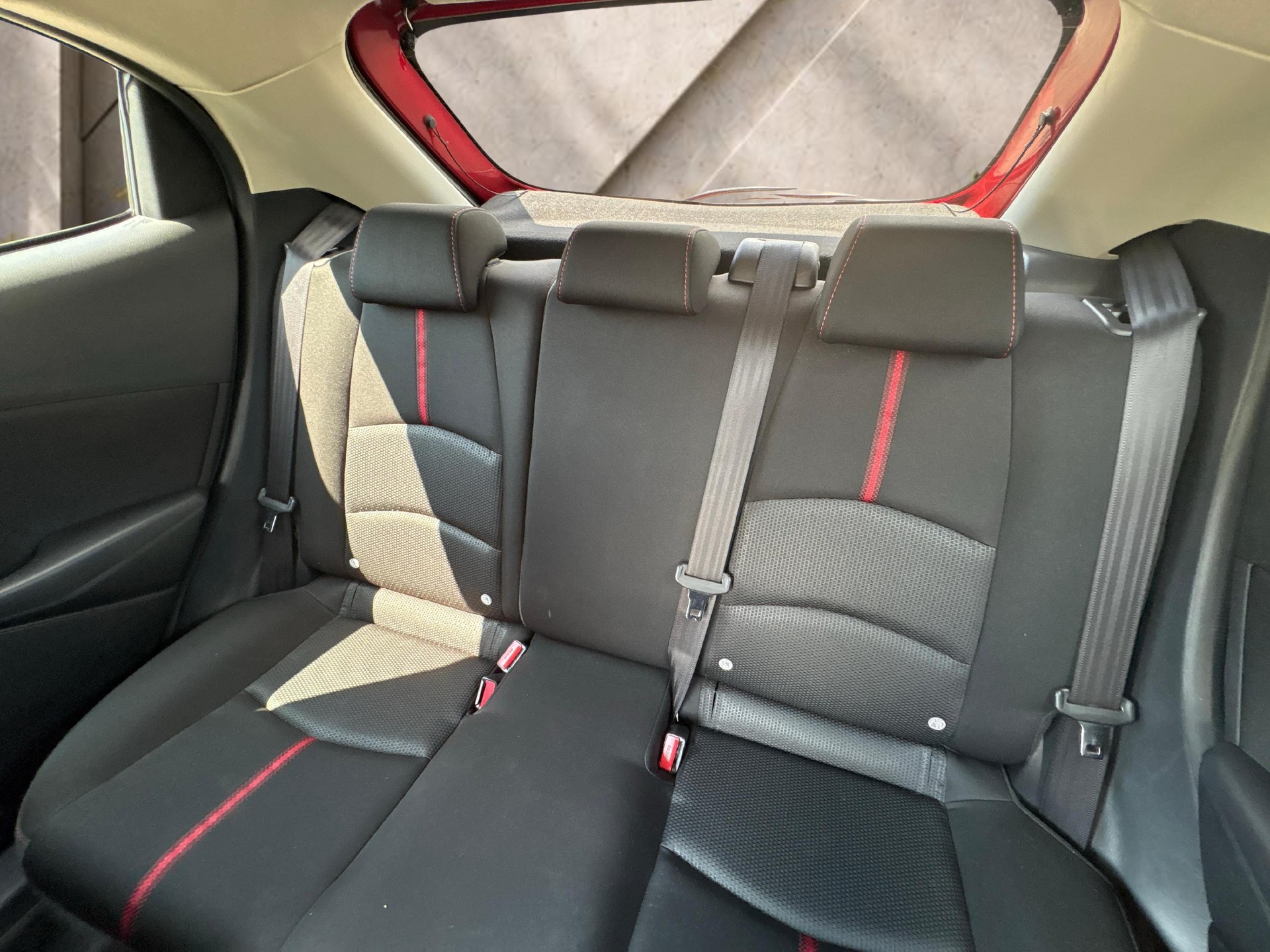 MAZDA 2 1.5 90 Revolution-image-10
