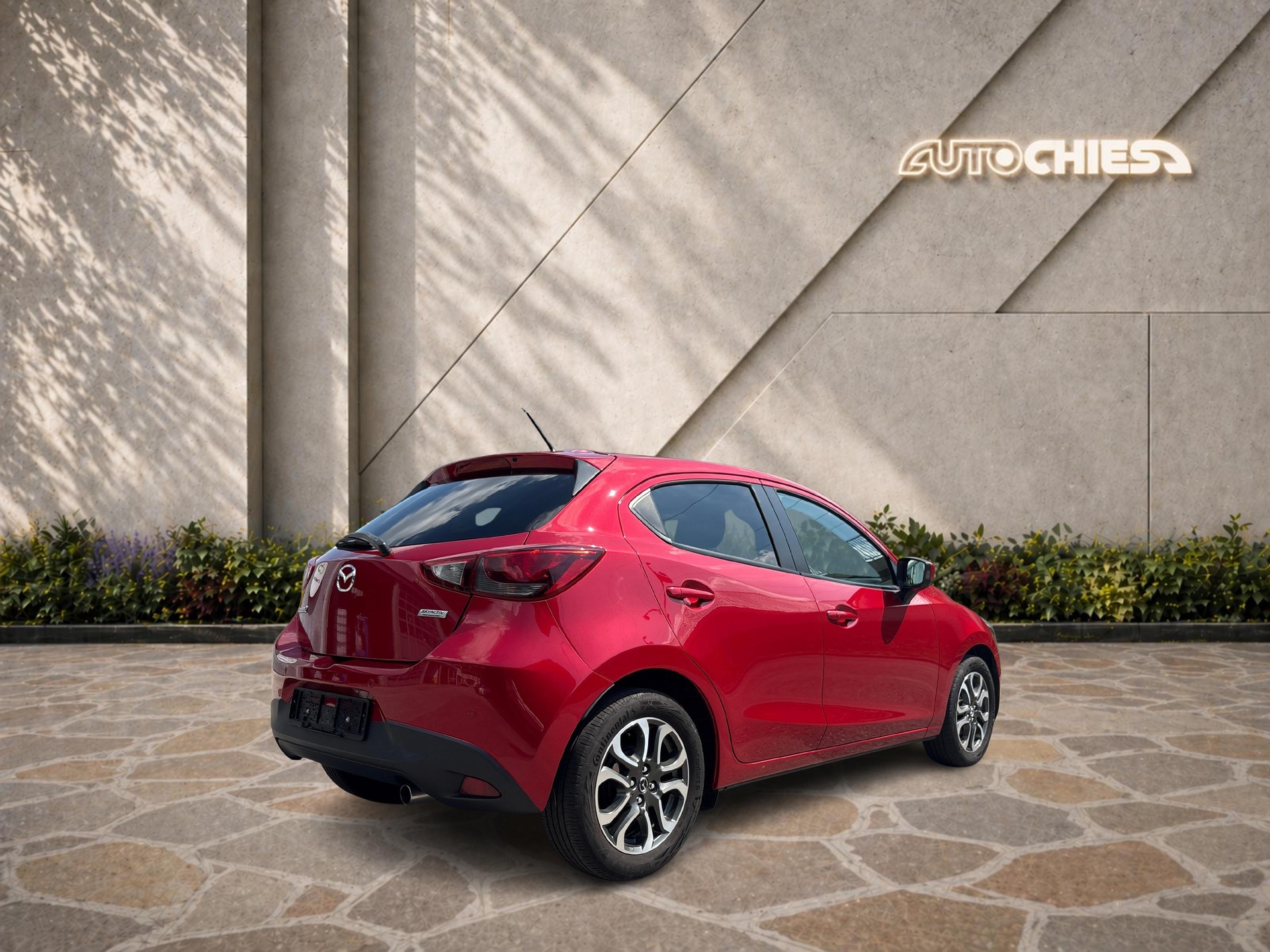 MAZDA 2 1.5 90 Revolution-image-4