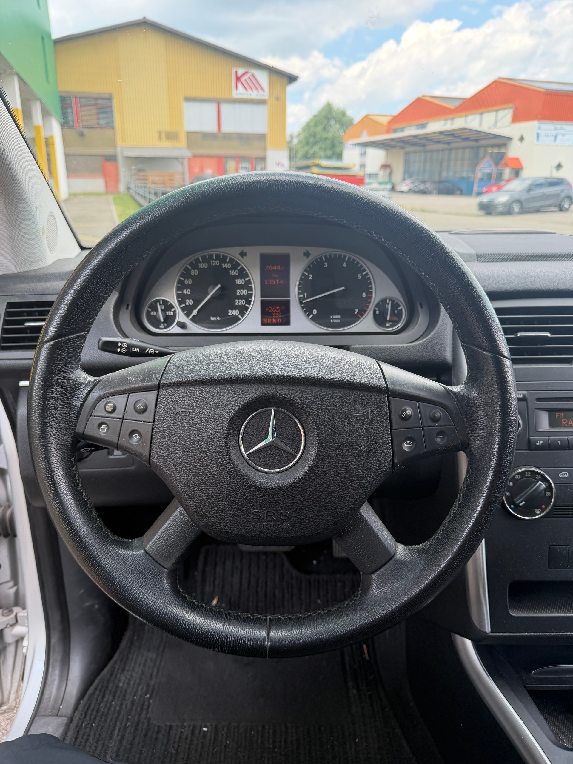 MERCEDES-BENZ B 200 Autotronic-image-13