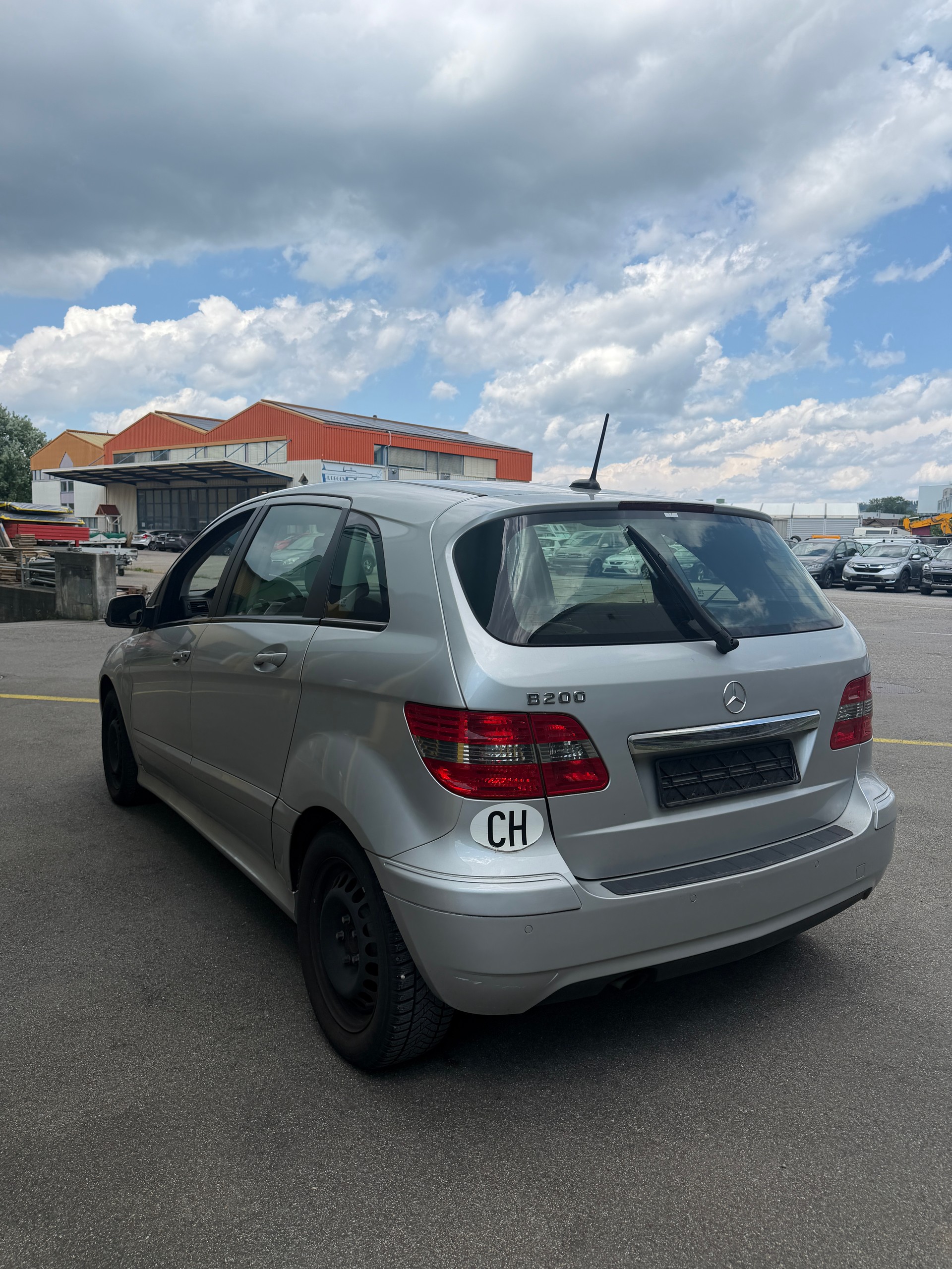 MERCEDES-BENZ B 200 Autotronic-image-4